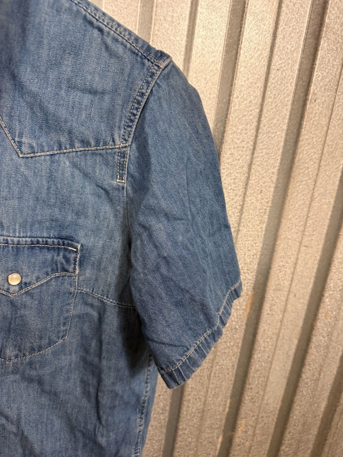 Levi's Vintage Clothing Vintage Levis Western Denim Pearl Snap Button Up Shirt Size US M / EU 48-50 / 2 - 12 Thumbnail