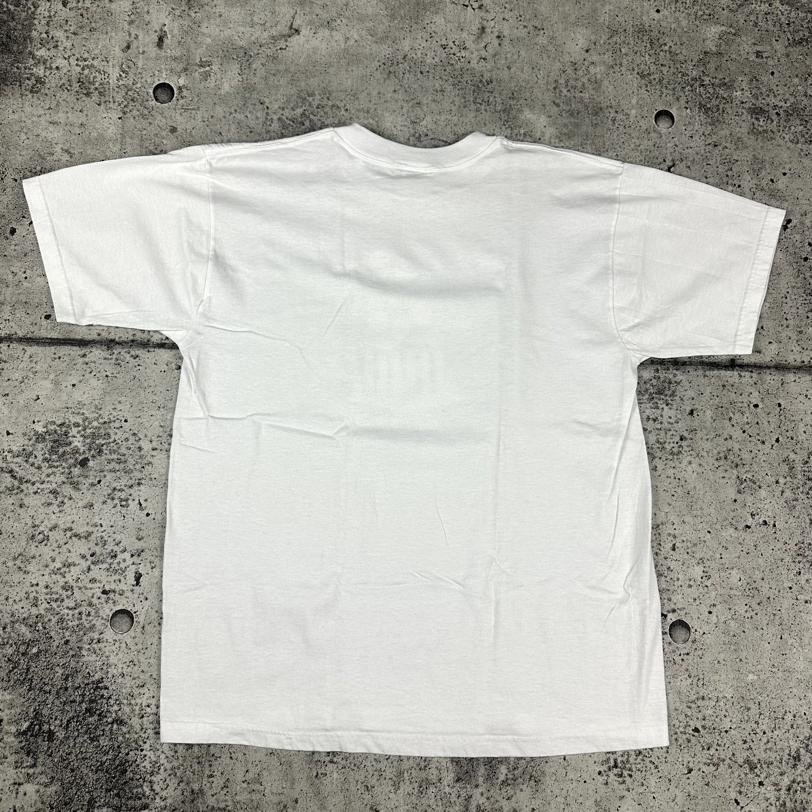 Fruit Of The Loom Vintage Butterfly Shirt Size Large Y2K Era Size US L / EU 52-54 / 3 - 4 Thumbnail