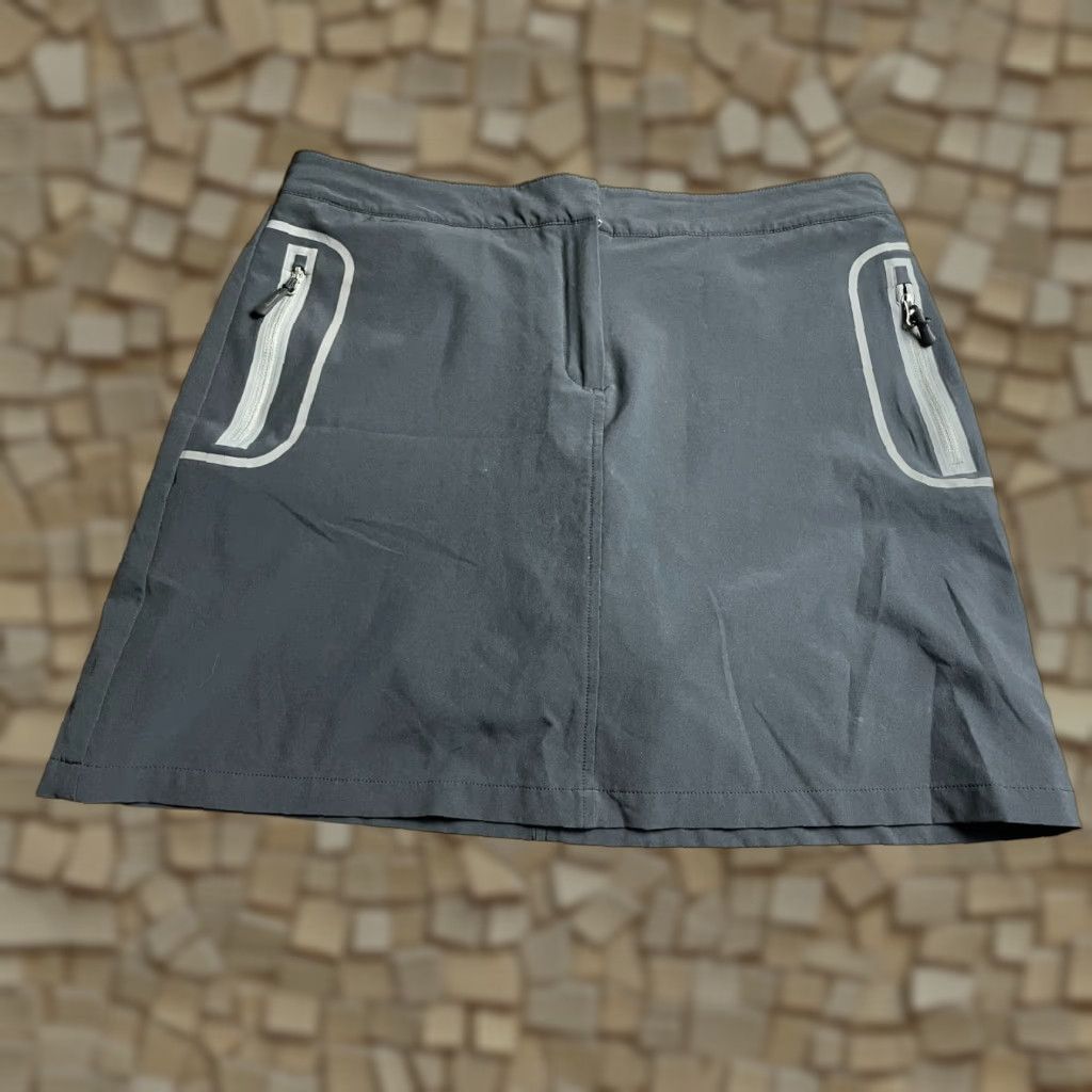 Cutter & Buck Cutter & Buck Skort Women's Size 8 Black Golf Activewear Mini - Womens - Skort - 8 - Black - Golf - Activewear - Mini Size ONE SIZE - 1 Thumbnail