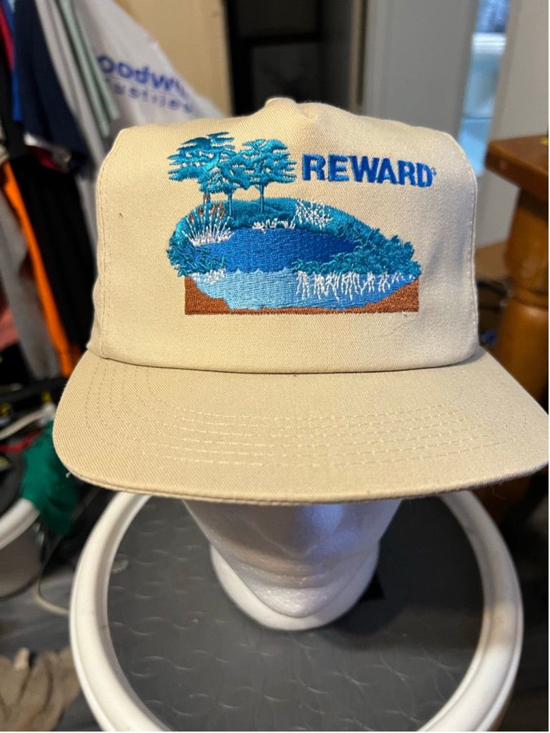 Vintage Men's America's Legend One Size Embroidered Reward Hat Size ONE SIZE - 1 Thumbnail