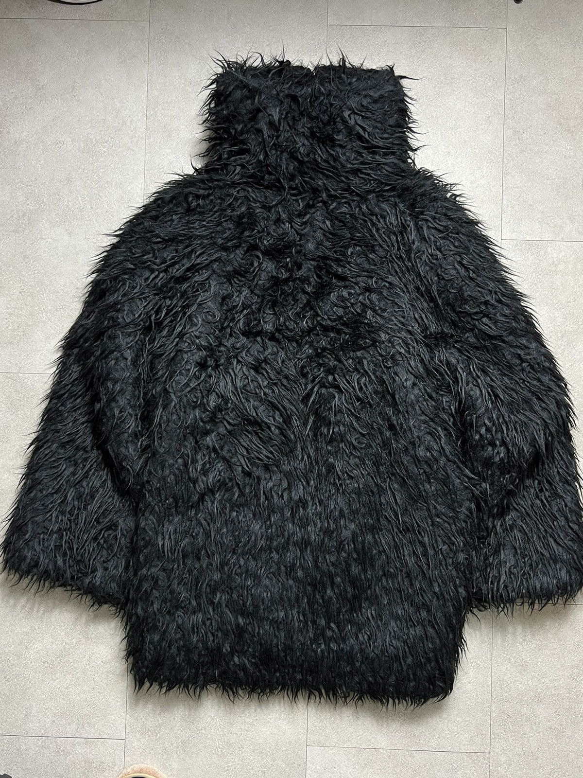 Balenciaga Balenciaga Cropped Faux Fur Coat Jacket Size US M / EU 48-50 / 2 - 3 Thumbnail