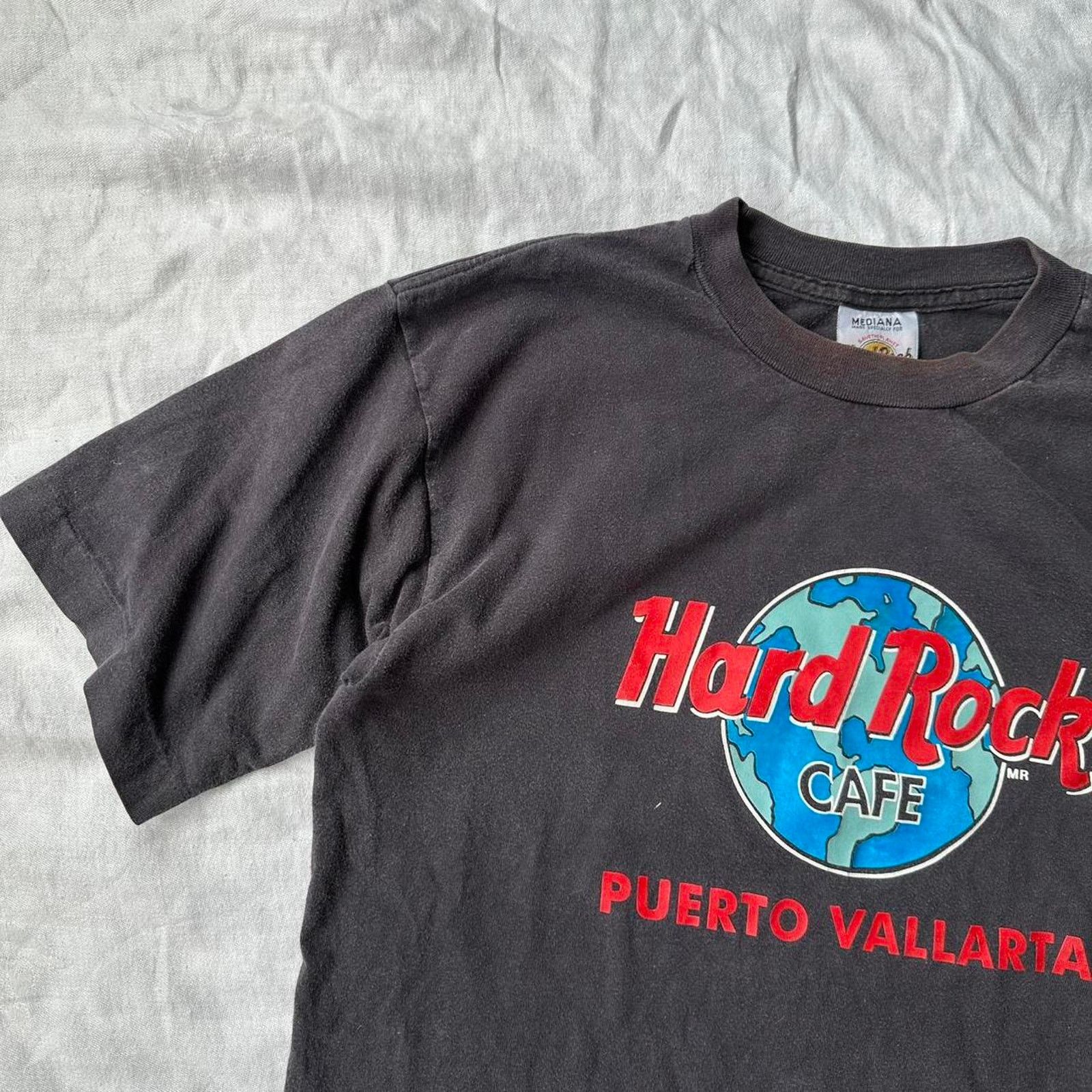 Vintage Vintage 80s black faded hard rock shirt Size US M / EU 48-50 / 2 - 2 Thumbnail