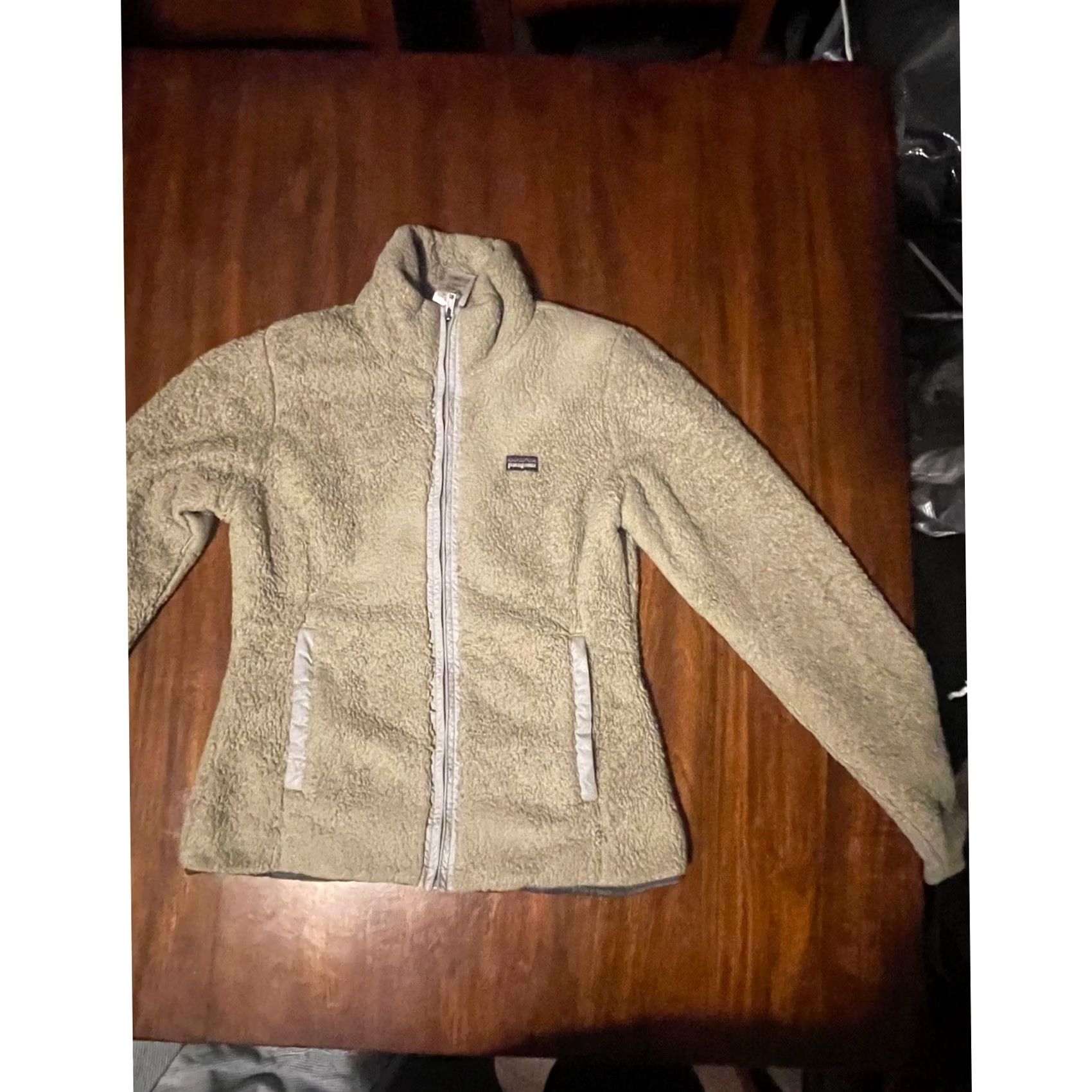 Patagonia Patagonia Fleece Jacket Women's M Beige Full Zip Up Sweater Soft Warm Outdoor Size M / US 6-8 / IT 42-44 - 6 Thumbnail
