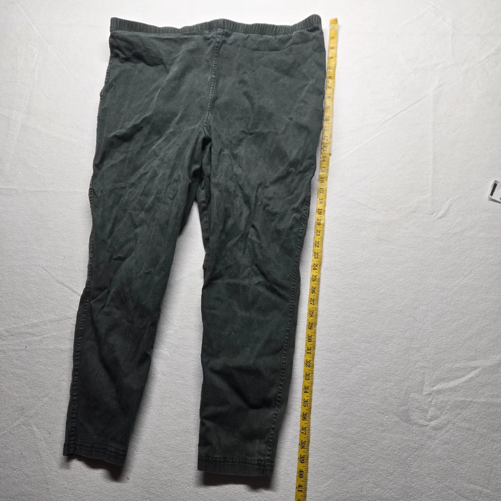 CO D & Co Black Elastic Waist Capri Pants Adult Womens Plus Size 3X Denim & Company Gray Chrome Gesture? Size 40" / US 18 - 7 Thumbnail