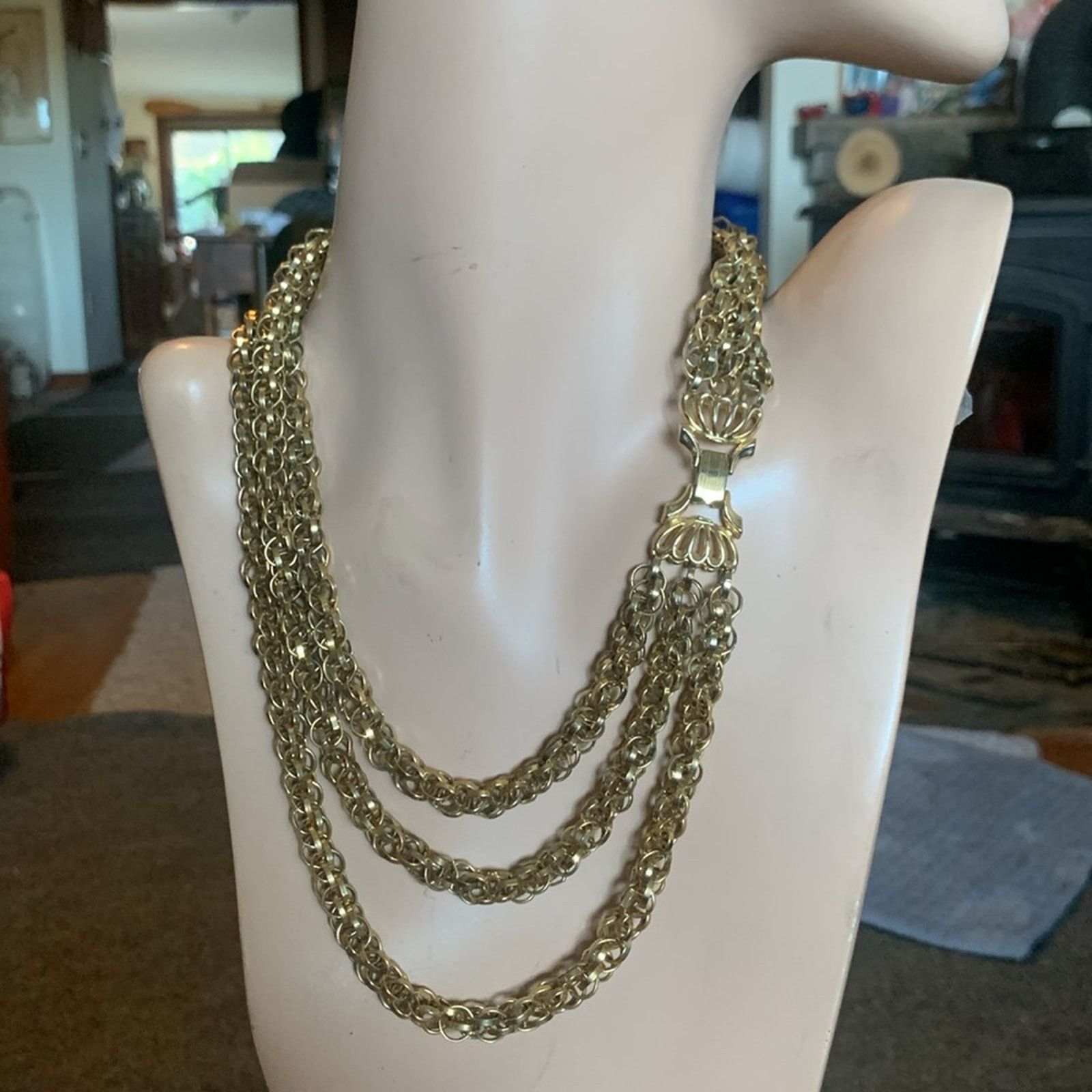 Vintage Triple strand layered gold tiered graduated vintage chains Size ONE SIZE - 5 Thumbnail