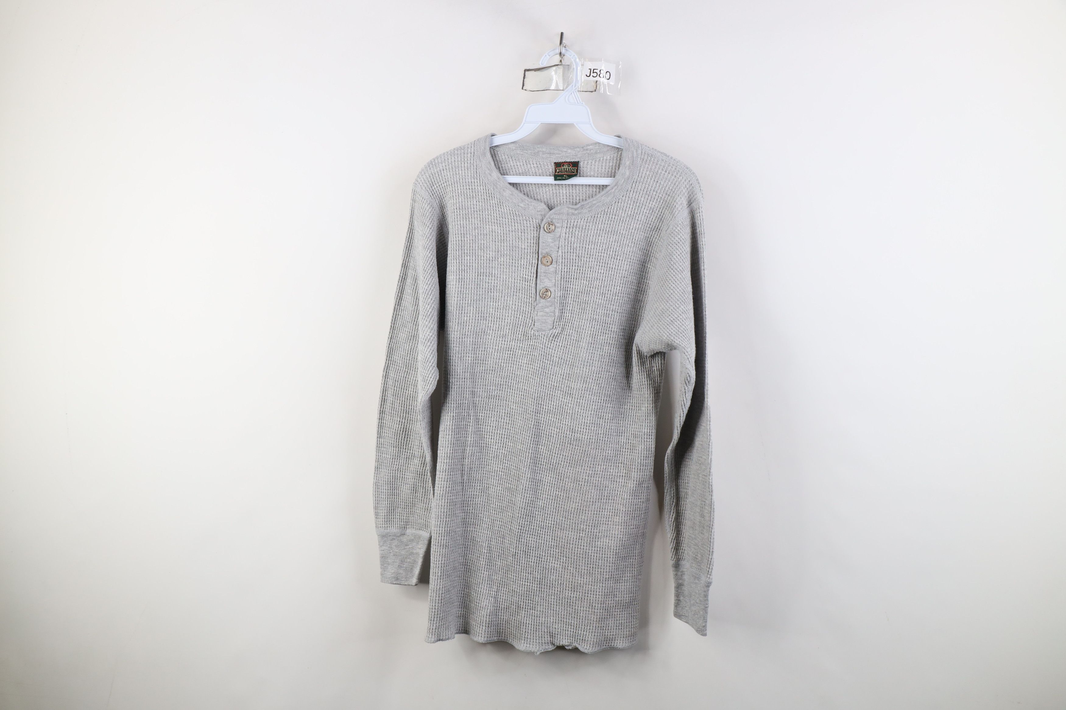 Vintage Vintage 90s Streetwear Waffle Knit Henley T-Shirt Gray USA Size US XL / EU 56 / 4 - 1 Thumbnail