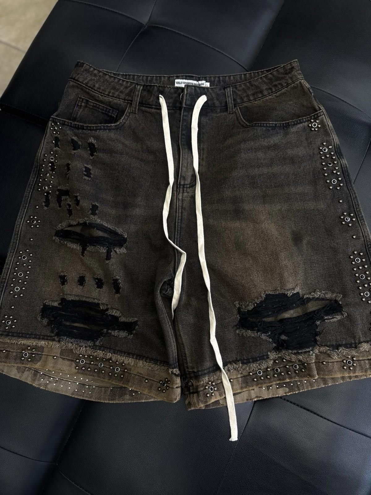 Valley Denim Studded Shorts Size 32 (Brand New) Black/Brown