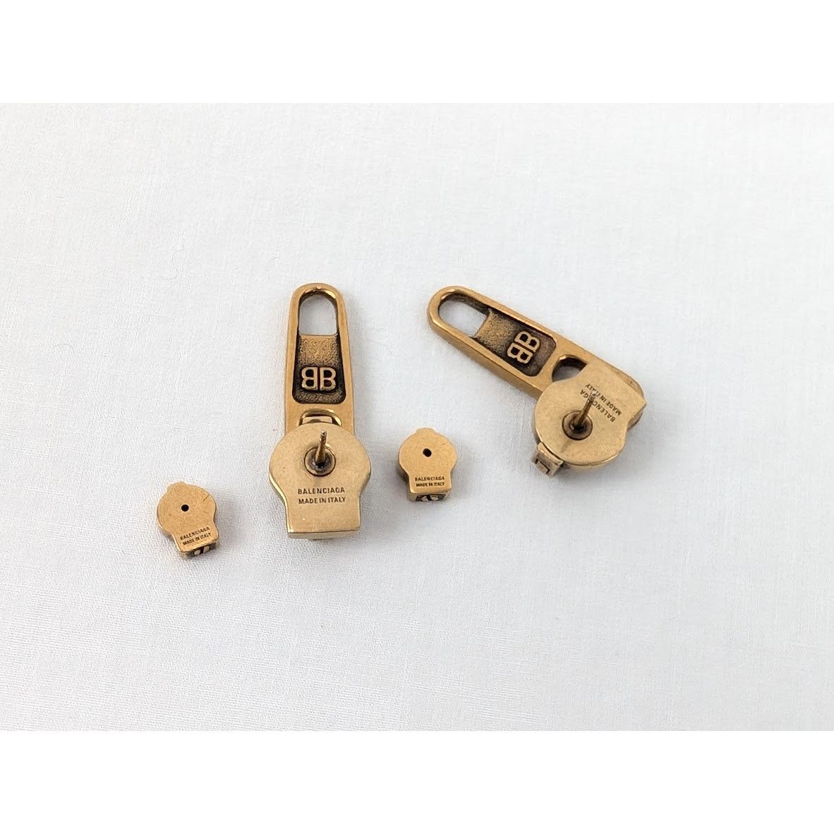 Balenciaga o1rshd1 Size: OS / Women's Zip Earrings Brass/Antique Gold Size ONE SIZE - 13 Thumbnail