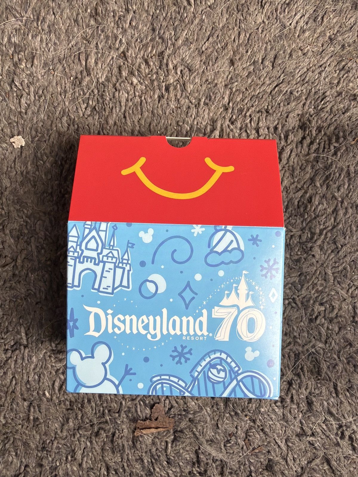 Disney 2025 McDonald’s Disneyland Resort Figures Size ONE SIZE - 6 Thumbnail