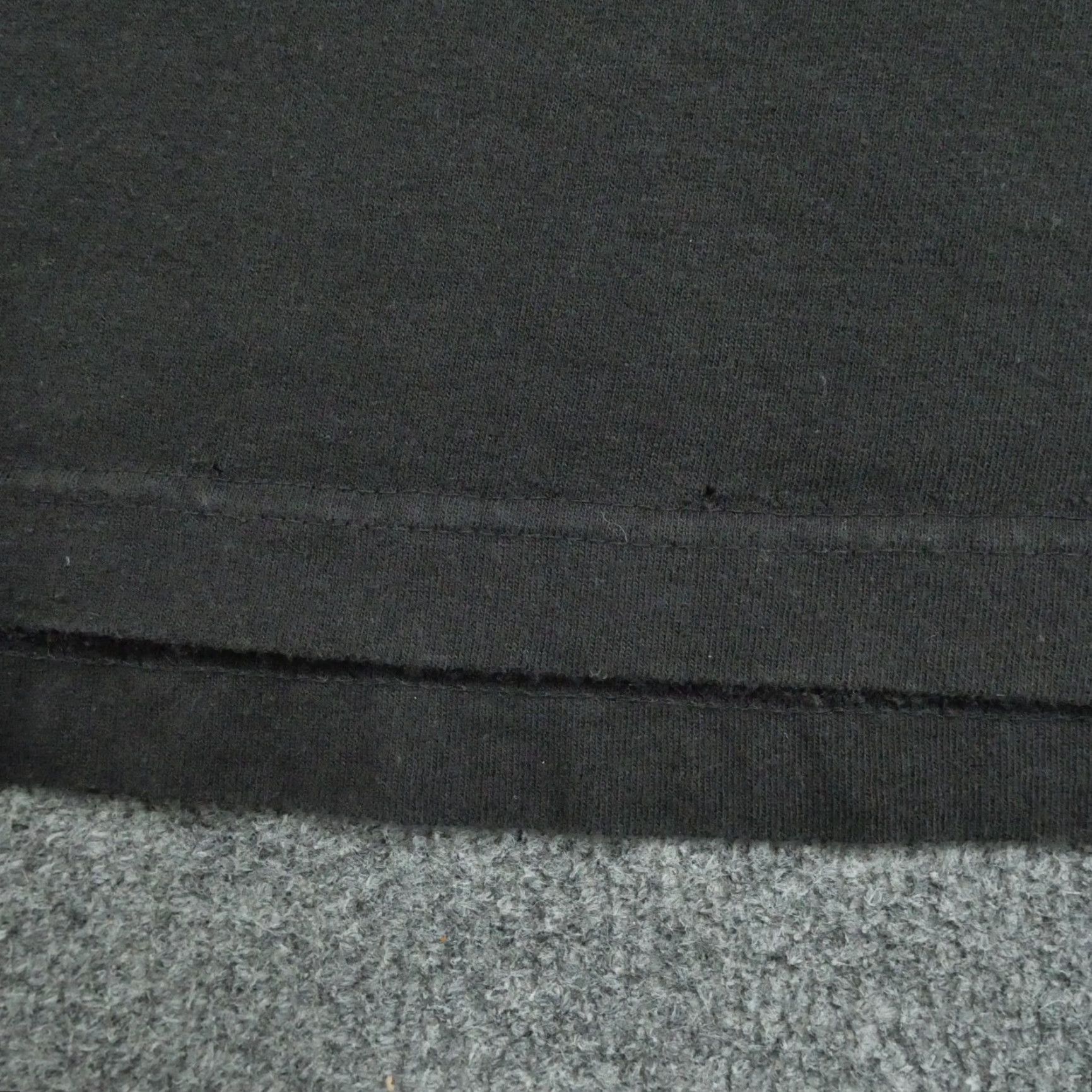 Vintage VINTAGE UnionBay T Shirt Mens L Black 90s Graphic Print Crew Neck Long Sleeve Size US L / EU 52-54 / 3 - 7 Thumbnail
