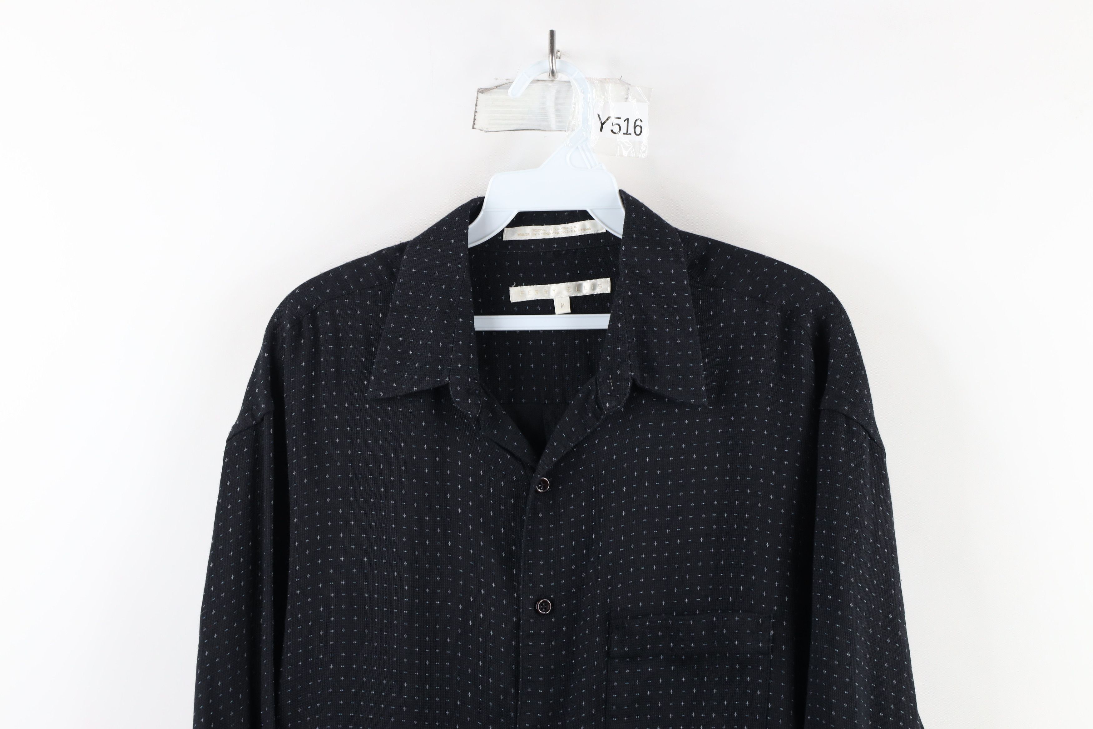 Vintage Vintage 90s Streetwear Silk Collared Button Shirt Black Size US M / EU 48-50 / 2 - 2 Thumbnail