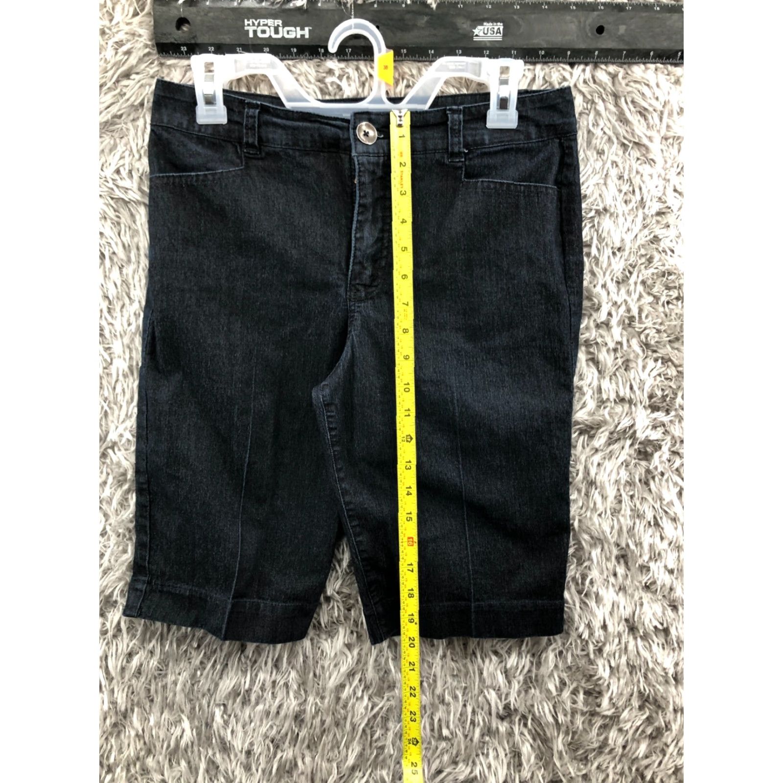Vintage Bandolino Bermuda Shorts Womens Size 6 Mid Rise Dark Wash Blue Denim Jean Size 28" / US 6 / IT 42 - 3 Thumbnail