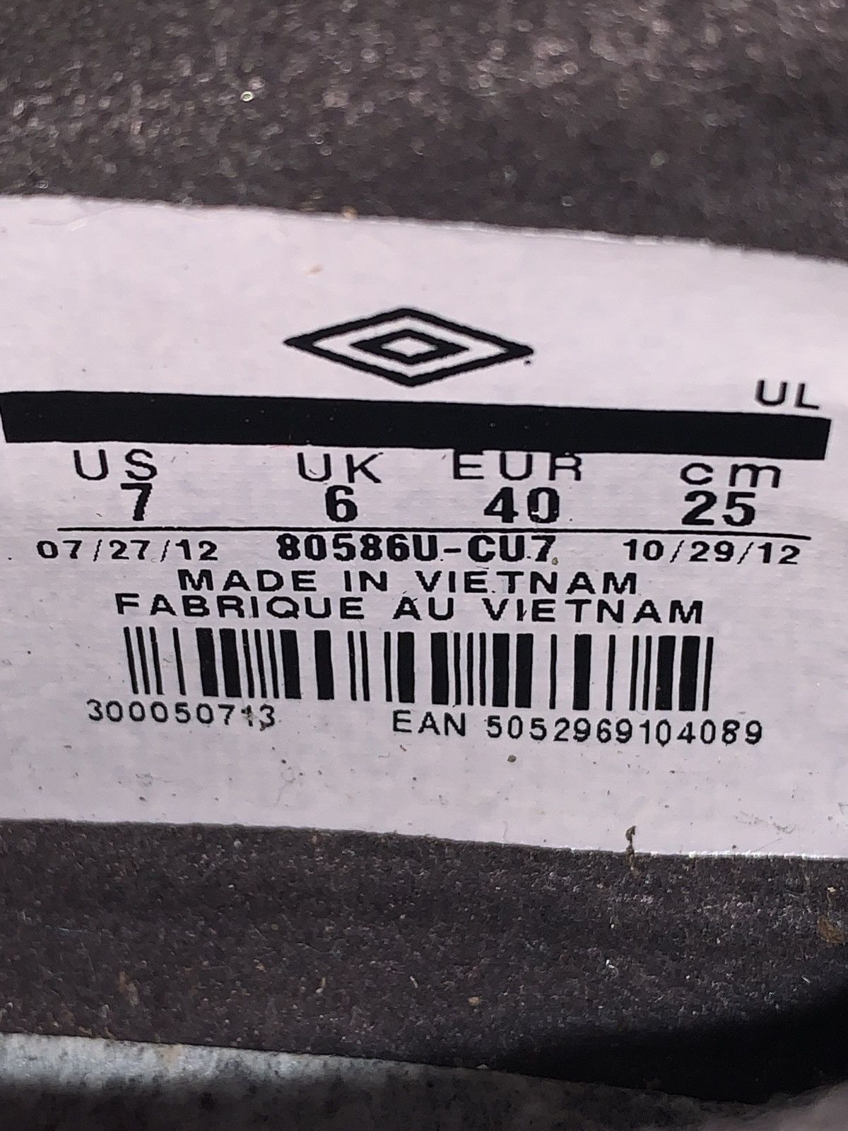 Umbro Umbro Geometra II Size US 7 / EU 40 - 4 Thumbnail