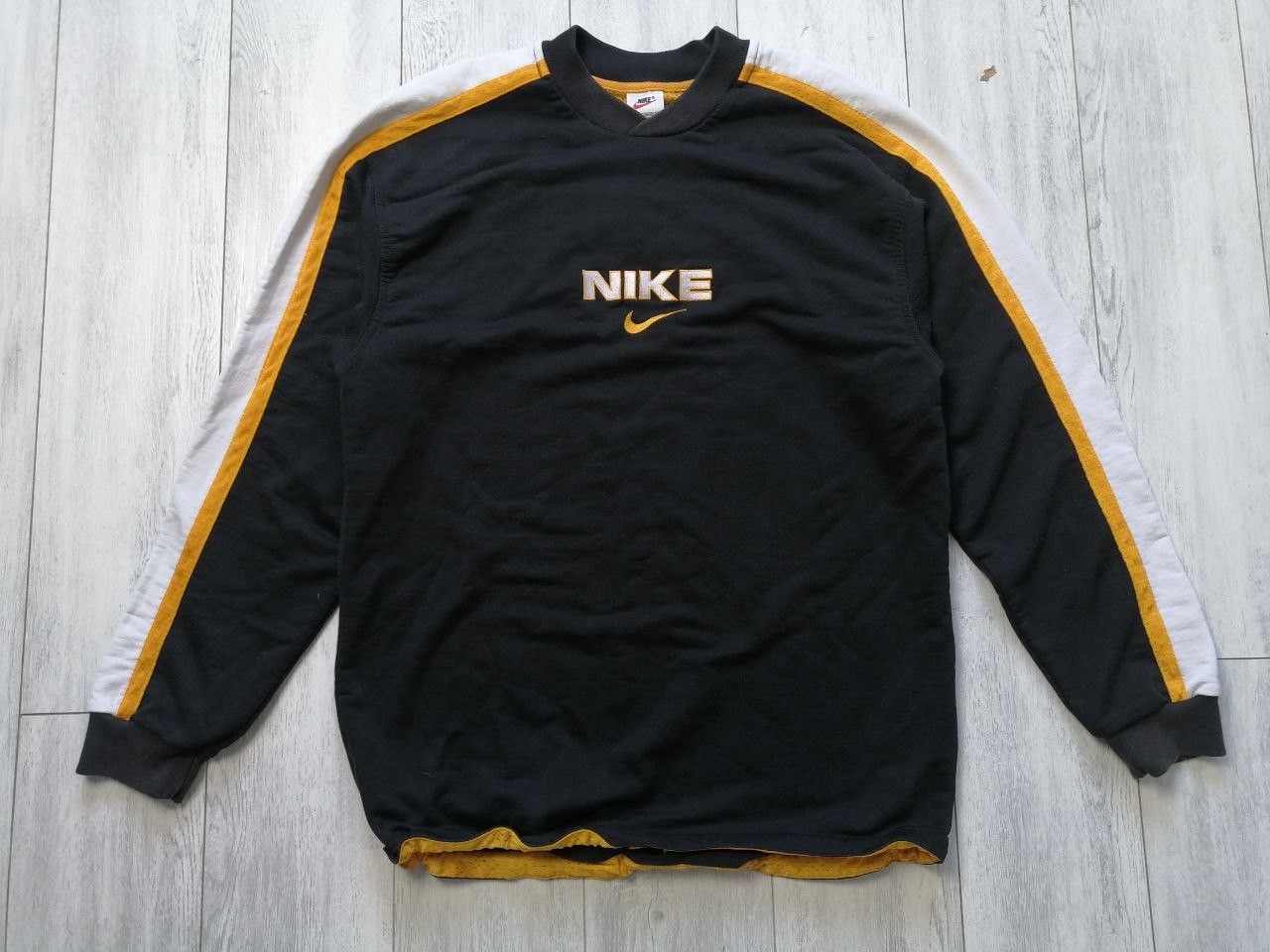 Nike Vintage Nike Center Swoosh Crewneck Sweatshirt 90s Size M. Size US M / EU 48-50 / 2 - 1 Thumbnail