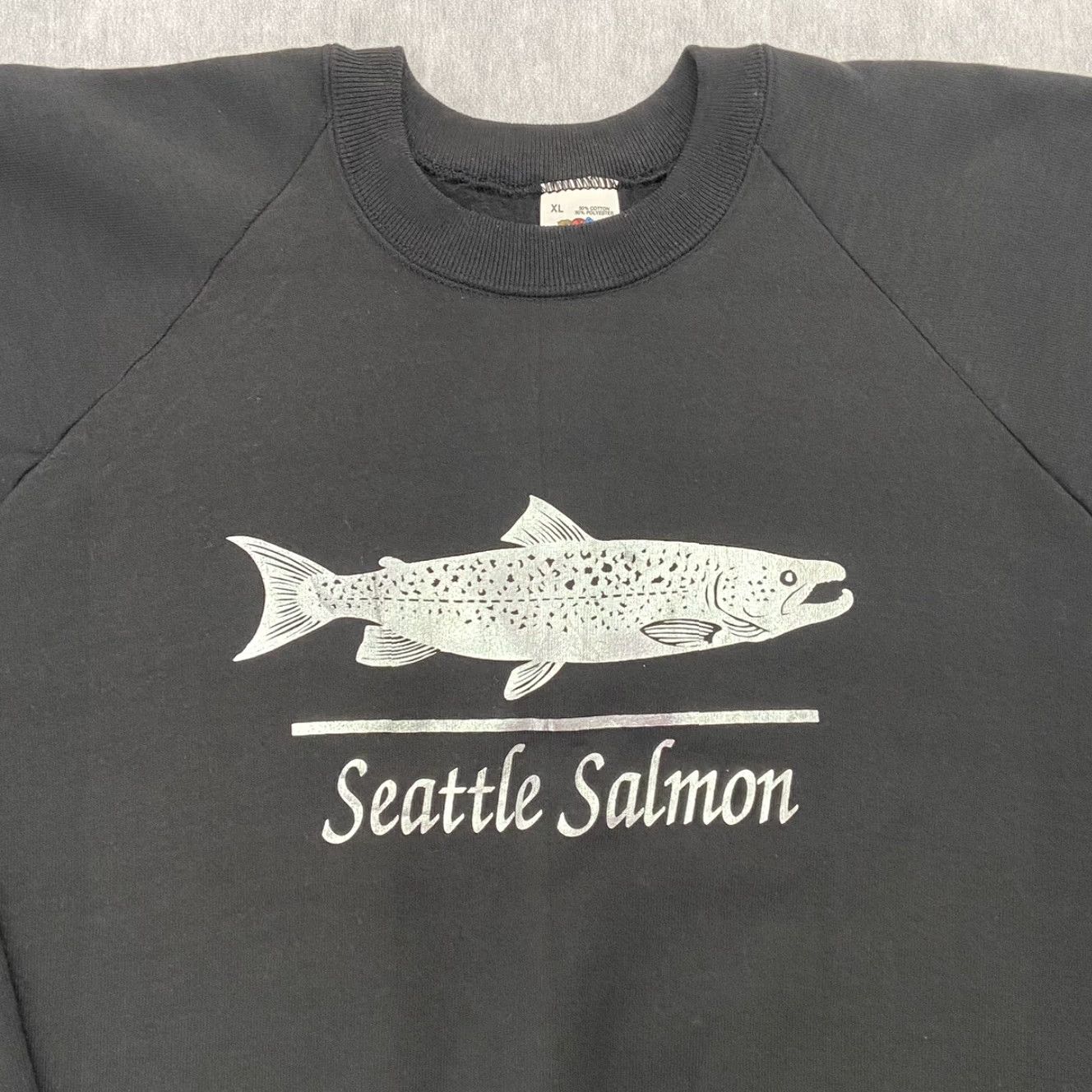 Fruit Of The Loom VINTAGE Seattle Salmon Sweatshirt Adult XL Black Silver Graphics 1990s Casual Men Size XL / US 12-14 / IT 48-50 - 5 Thumbnail