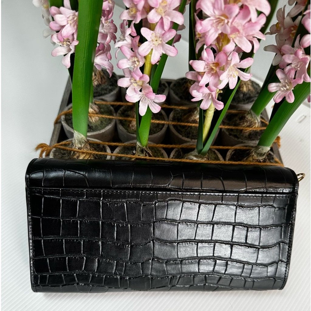 Michael Kors Michael Kors BN Croco black leather clutch crossbody Size ONE SIZE - 3 Thumbnail