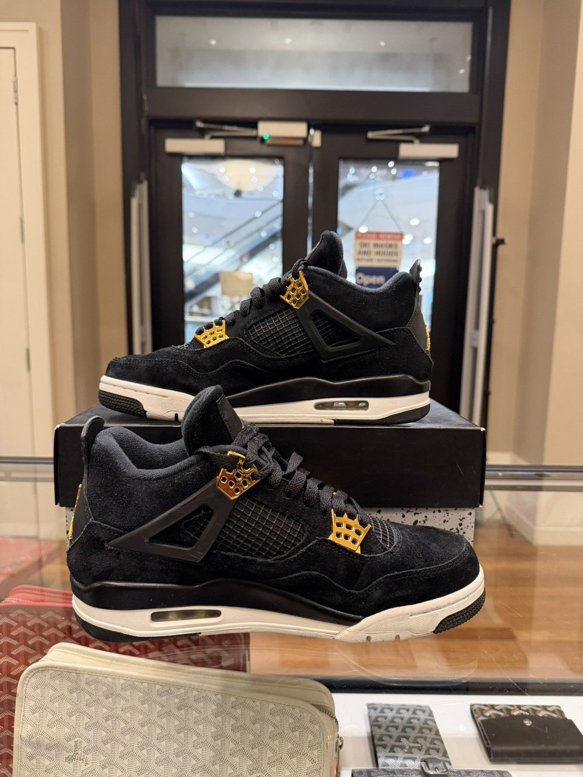 Jordan Brand Jordan 4 Retro Royalty Size US 8.5 / EU 41-42 - 2 Thumbnail