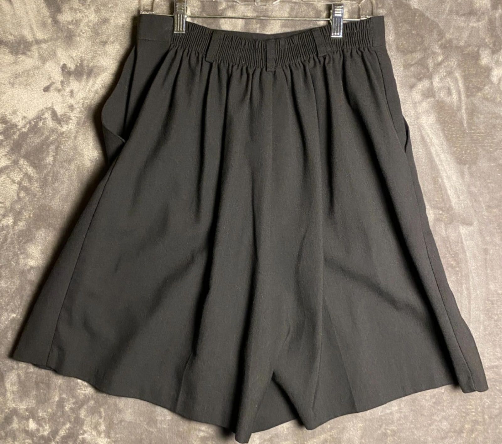 Designer Womens Lindsay Gee Elastic Waist Shorts Black Size 20W (B16) Size 42" / US 20 - 2 Thumbnail