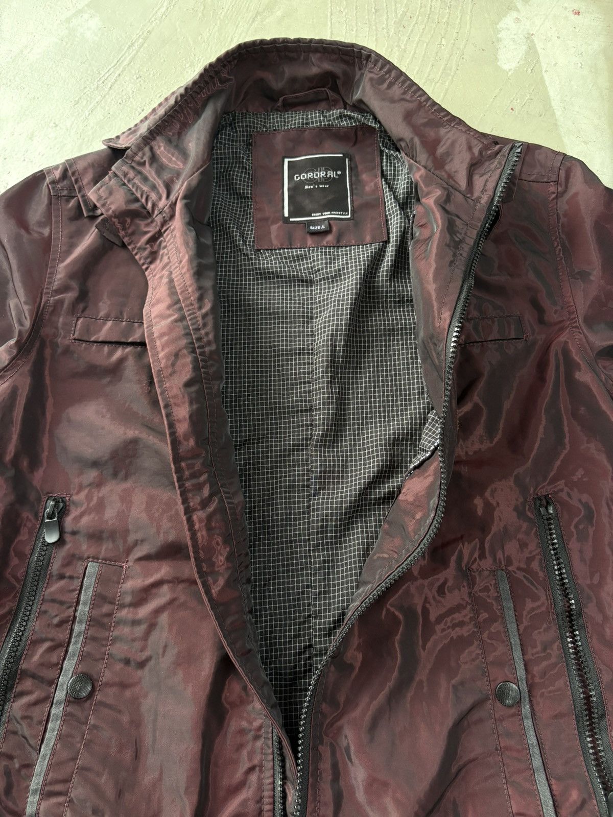 Le Grande Bleu (L.G.B.) Vintage Gordral Maroon Velvet Jacket Shiny Size US M / EU 48-50 / 2 - 11 Thumbnail