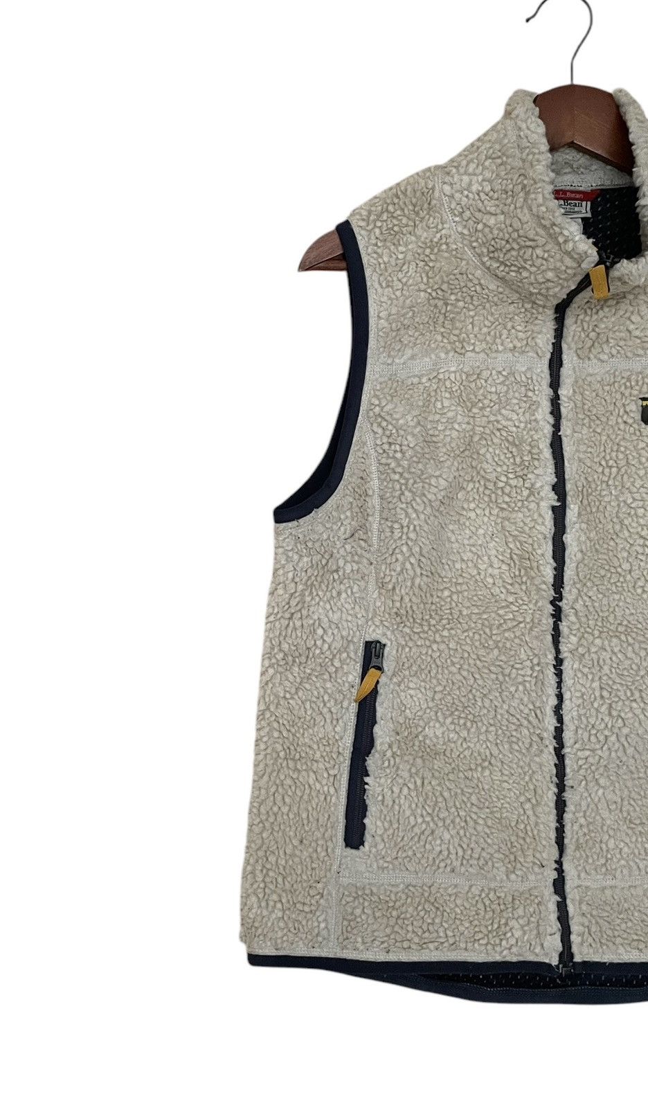 L.L. Bean × Vintage Vintage Brand L.L Bean Fur Vest 1990s Size US M / EU 48-50 / 2 - 3 Thumbnail