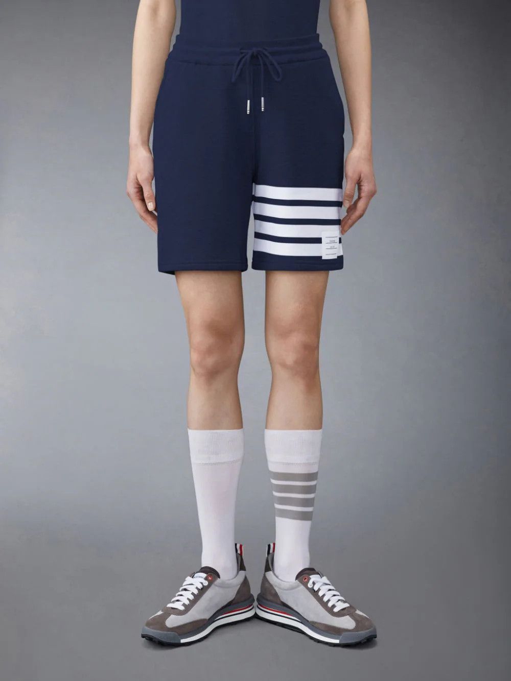 Thom Browne o1s22i1n0924 4-Bar Shorts in Navy Blue Size 27" / US 4 / IT 40 - 1 Thumbnail