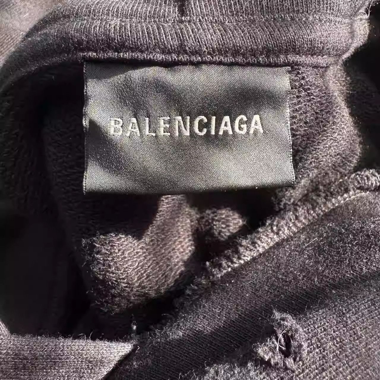 Balenciaga Balenciaga Destruction Do Old Hoodie Size US S / EU 44-46 / 1 - 3 Thumbnail