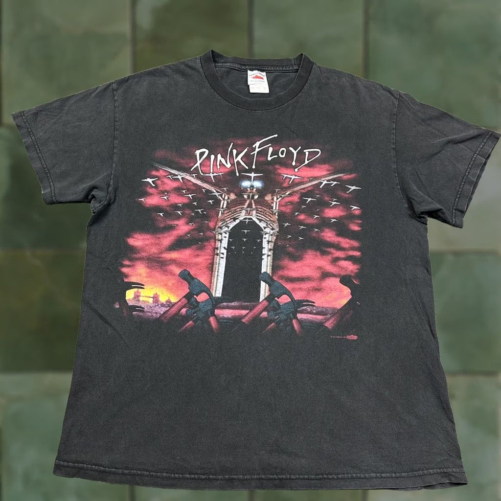Vintage VINTAGE Pink Floyd The Wall Tennessee River 2-Sided Rock Tour T-Shirt L Mens Black Cotton Short Sleeve Crew Neck 1997 90s Music Rock Double Sided Size US L / EU 52-54 / 3 - 1 Thumbnail