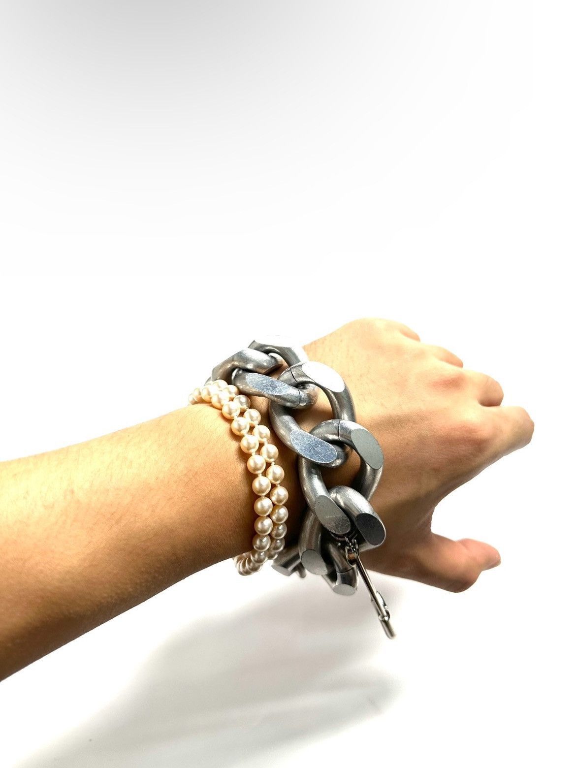 Raf Simons Raf Simons huge lock pin bracelet Size ONE SIZE - 6 Thumbnail