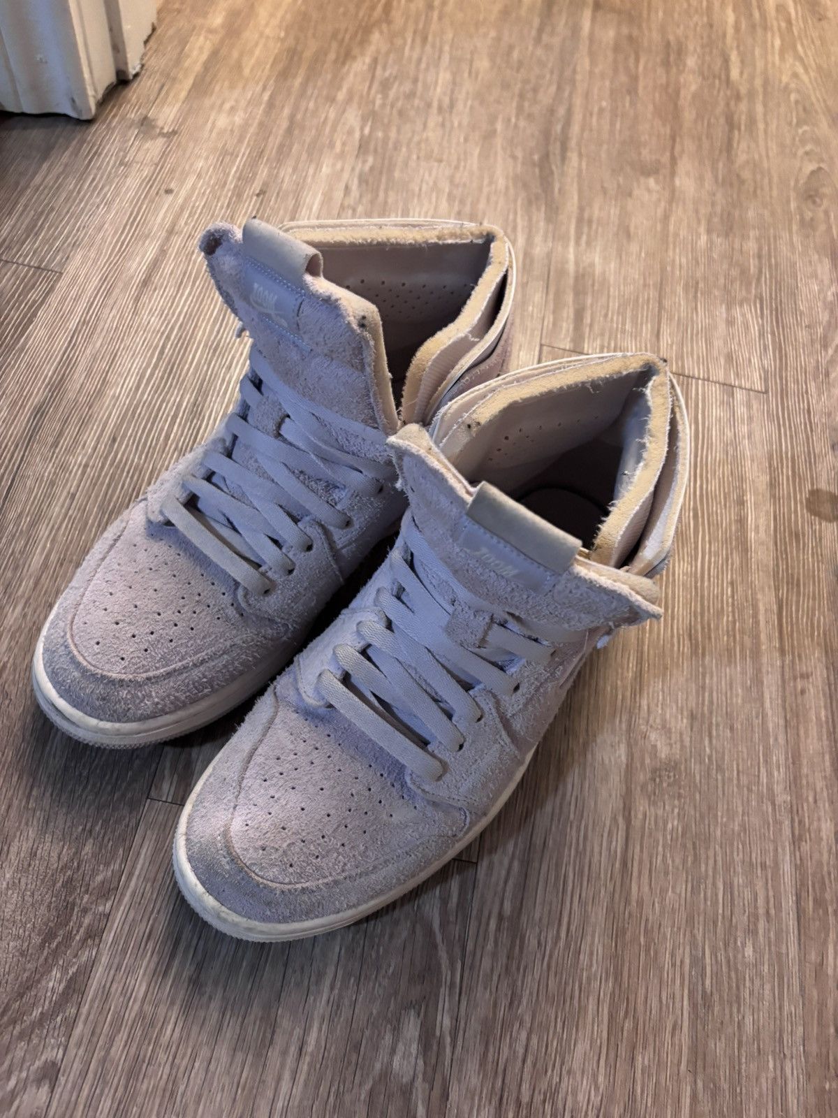 Nike Nike Jordan 1 High Top All Pink Suede Size US 10 / IT 40 - 6 Thumbnail