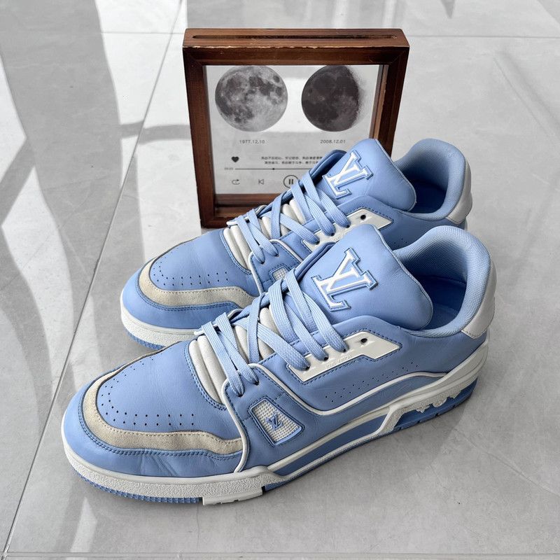 Louis Vuitton Louis Vuitton Blue Trainer Fashion Sneakers for Men 0089 Size US 8.5 / EU 41-42 - 1 Thumbnail