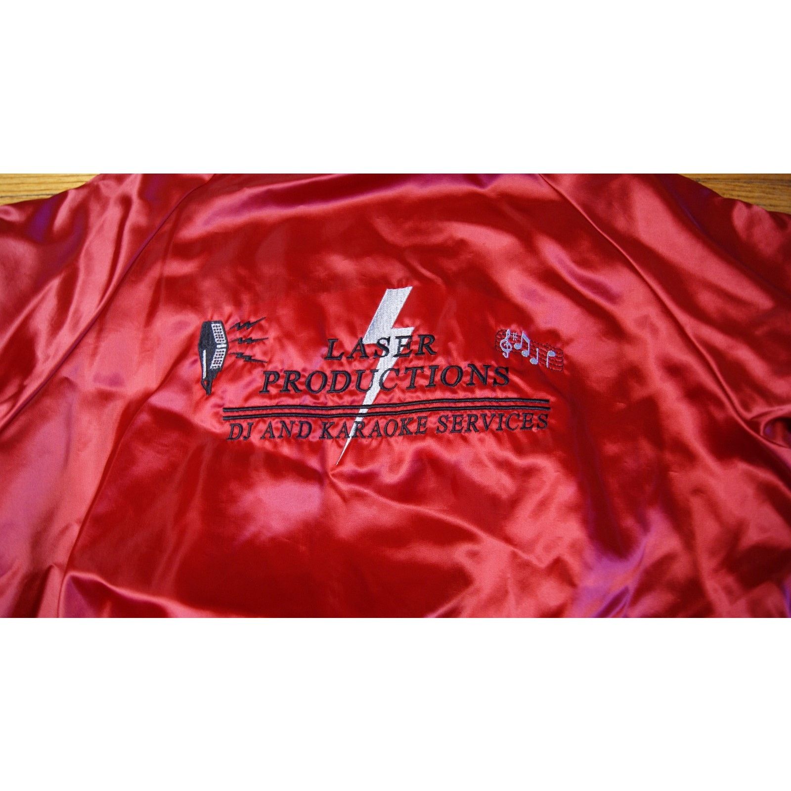Vintage VTG DJ Laser Red Satin L Bomber Jacket Coat Quilt Lined Size US L / EU 52-54 / 3 - 2 Thumbnail