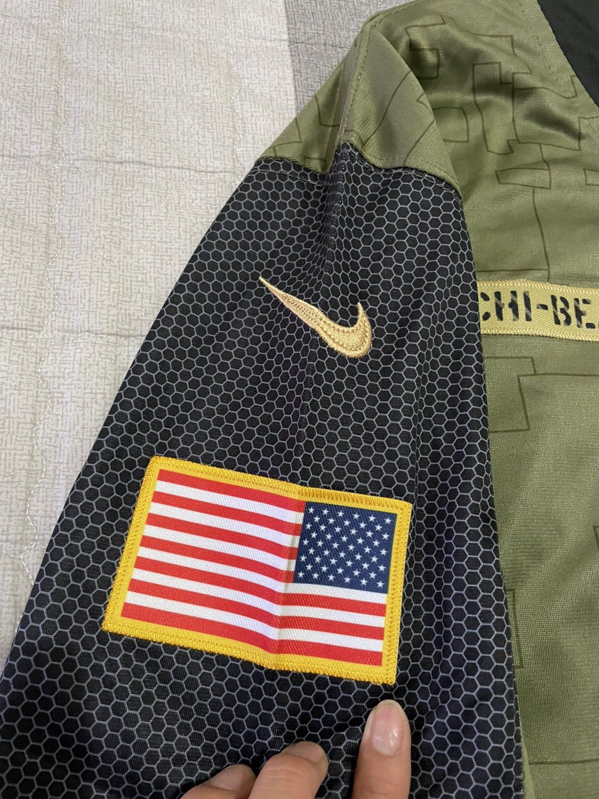 NFL Men’s Nike Khalil Mack Olive Chicago Bears Salute Size US XL / EU 56 / 4 - 5 Thumbnail