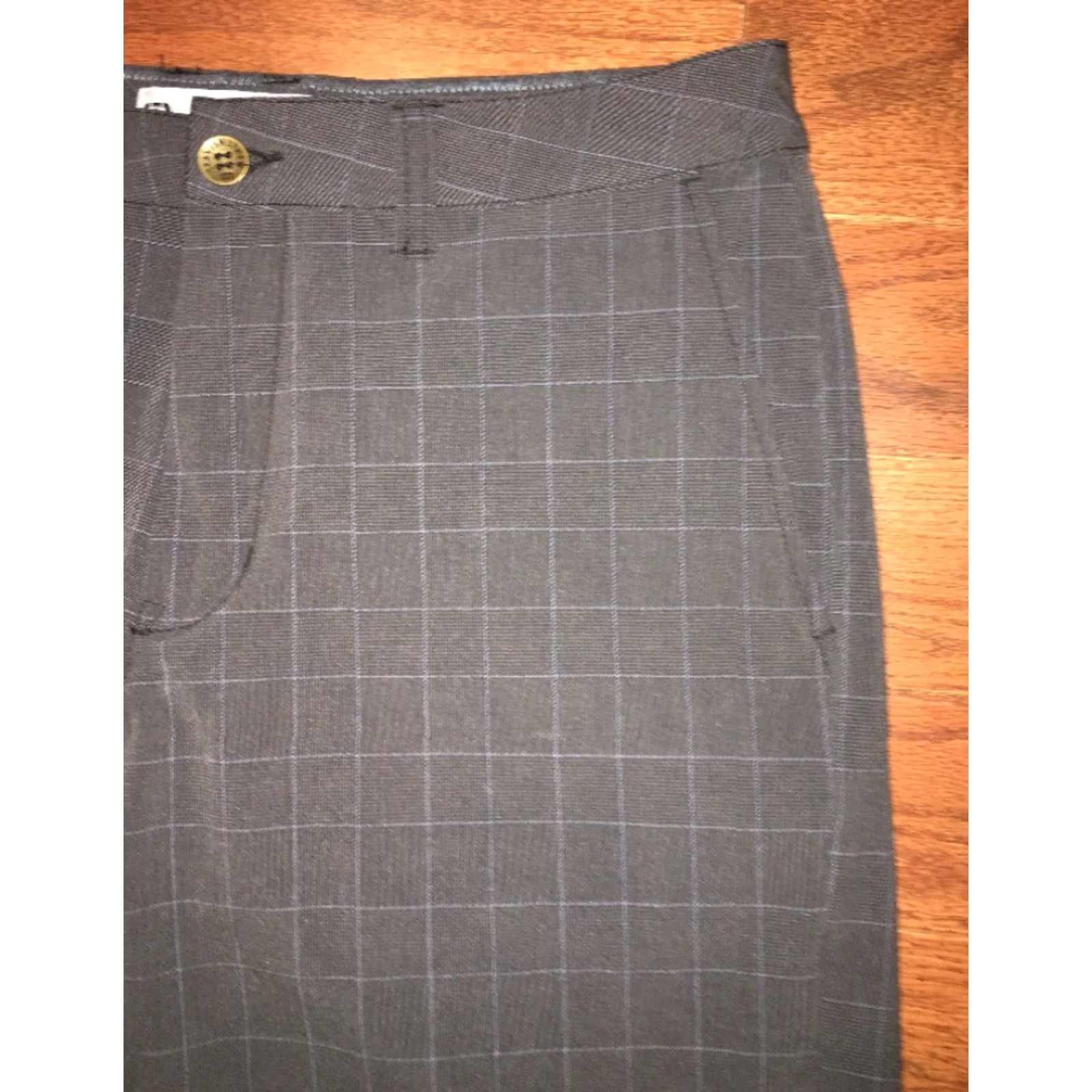 TravisMathew Travis Matthew Mens Casual Golf Shorts Size 32 Gray Check Polyester Blend Casual Shorts Sports Golf Mens Size US 32 / EU 48 - 2 Thumbnail