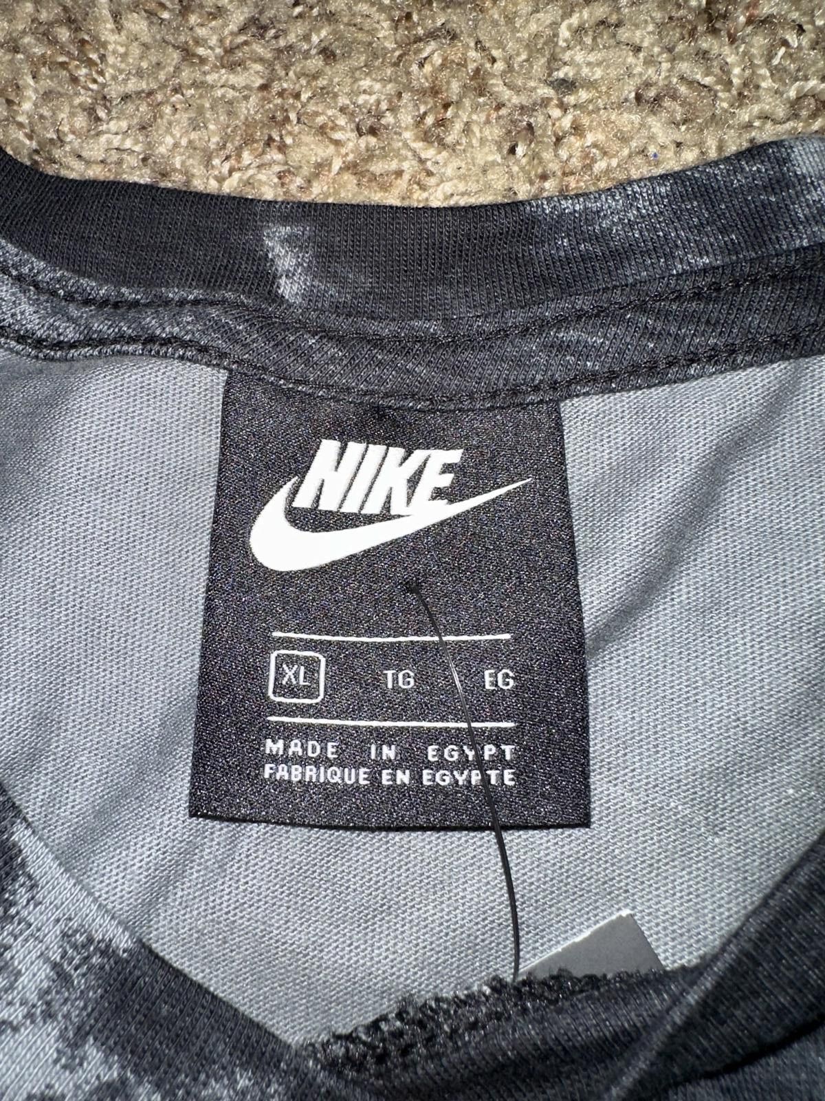 Nike Nike Men’s Sole Cal Sneakerhead LA Los Angeles Shirt Size US XL / EU 56 / 4 - 3 Thumbnail