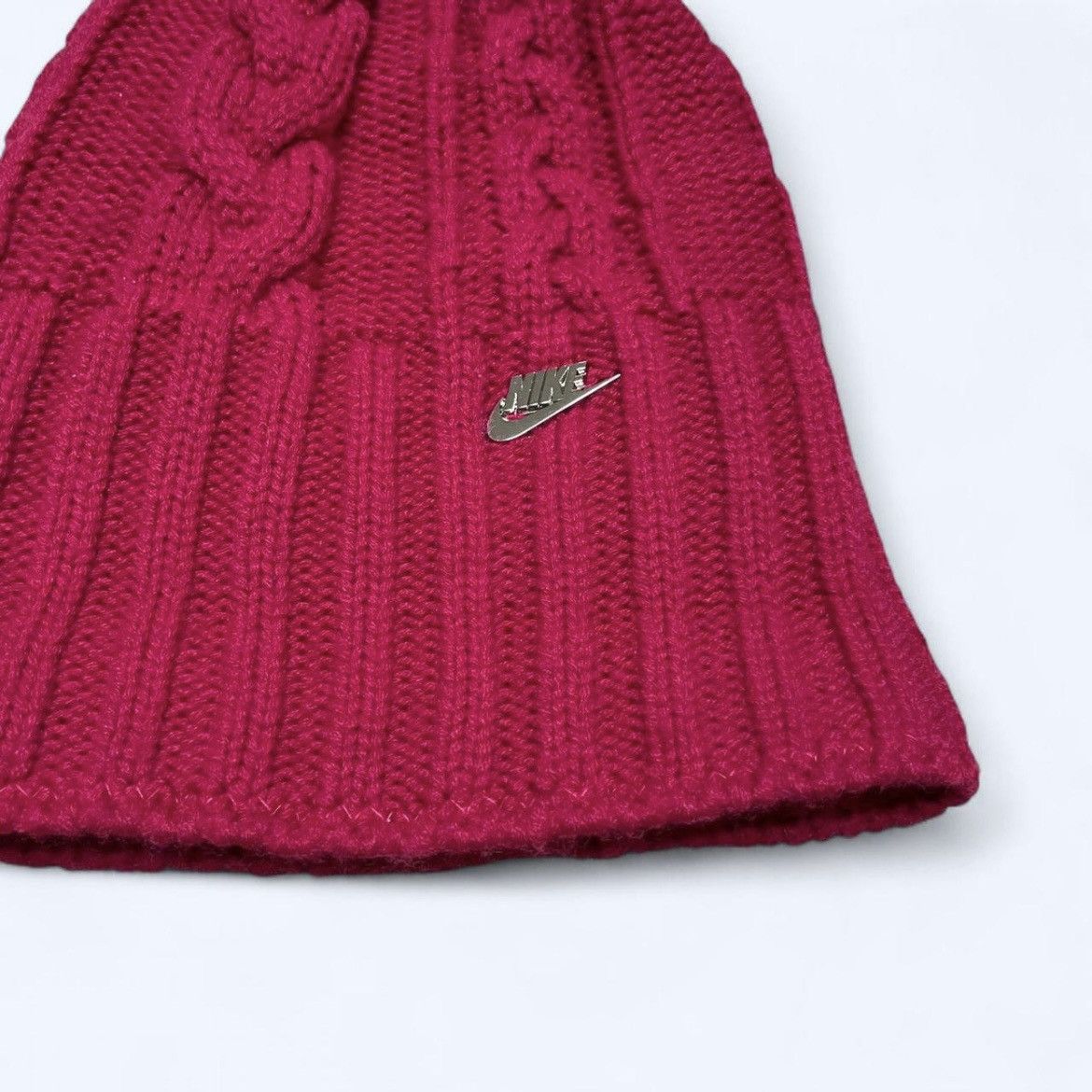 Nike Nike Women's NSW Cable Knit Magenta Beanie Size ONE SIZE - 2 Thumbnail