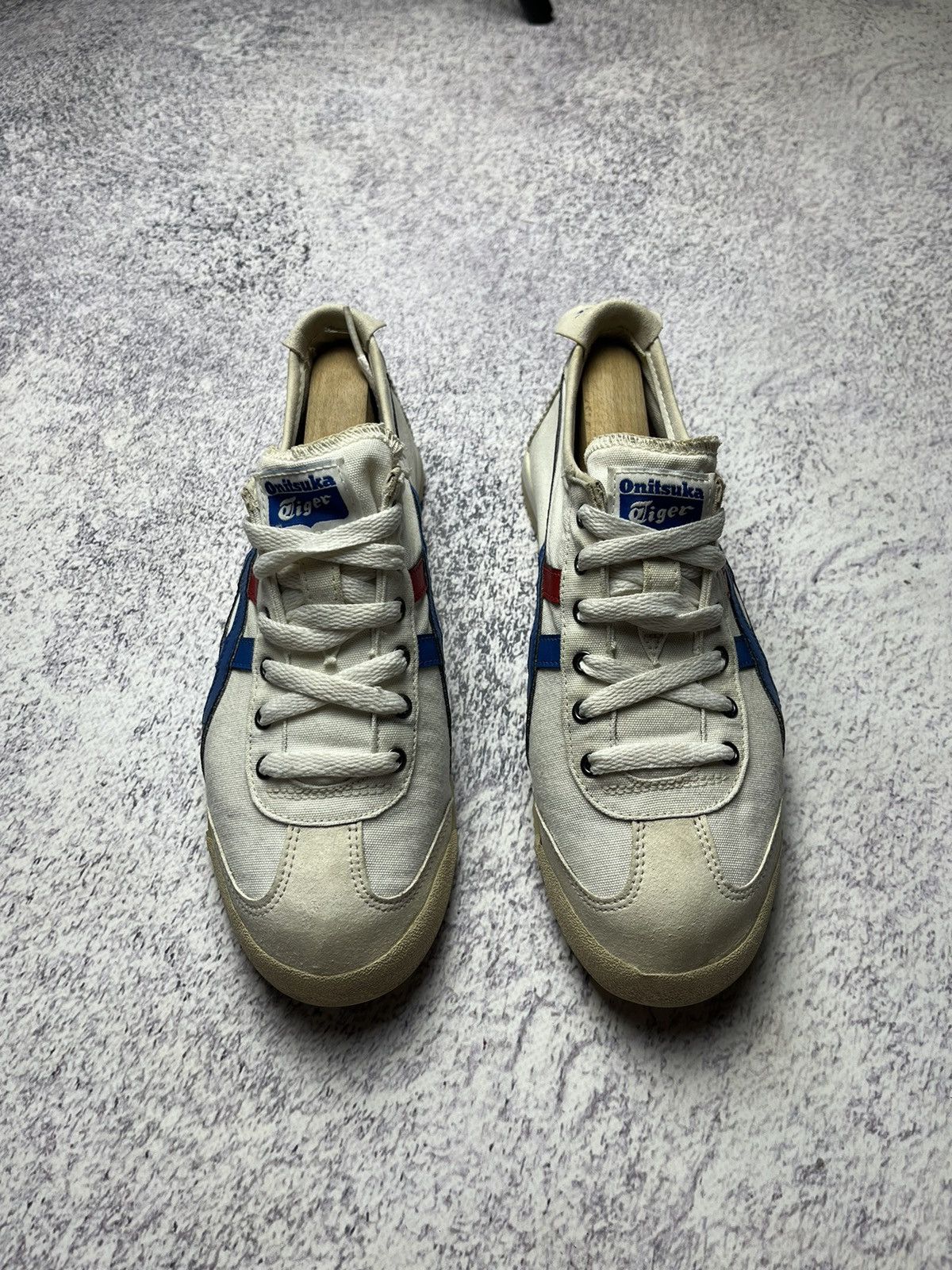 Asics Asics Onitsuka Tiger Mexico 66 Distressed Sneakers 10 Rare Size US 6 / EU 39 - 16 Thumbnail
