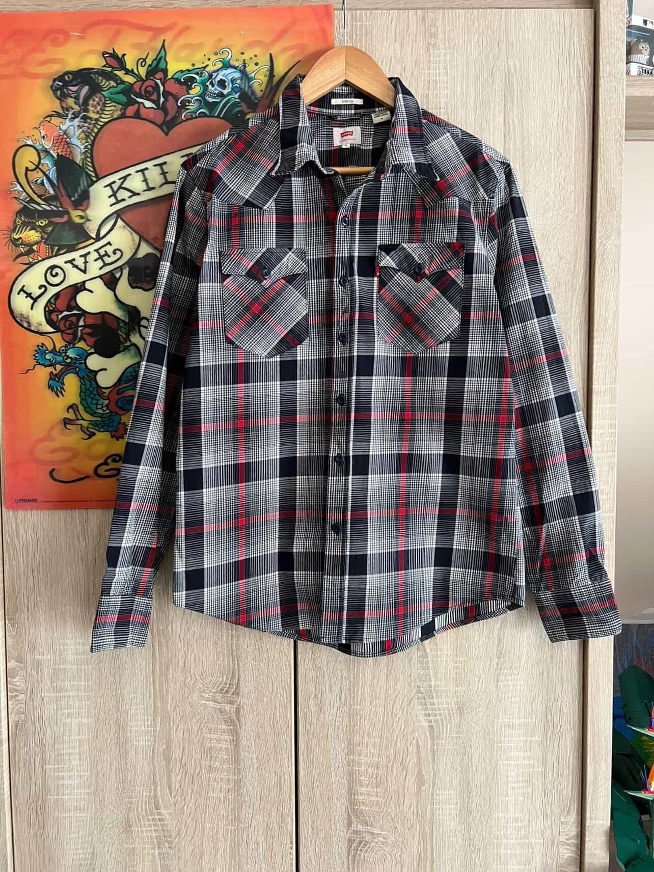 Levi's Levi's button up shirt 💥 🔥 Size US M / EU 48-50 / 2 - 1 Thumbnail
