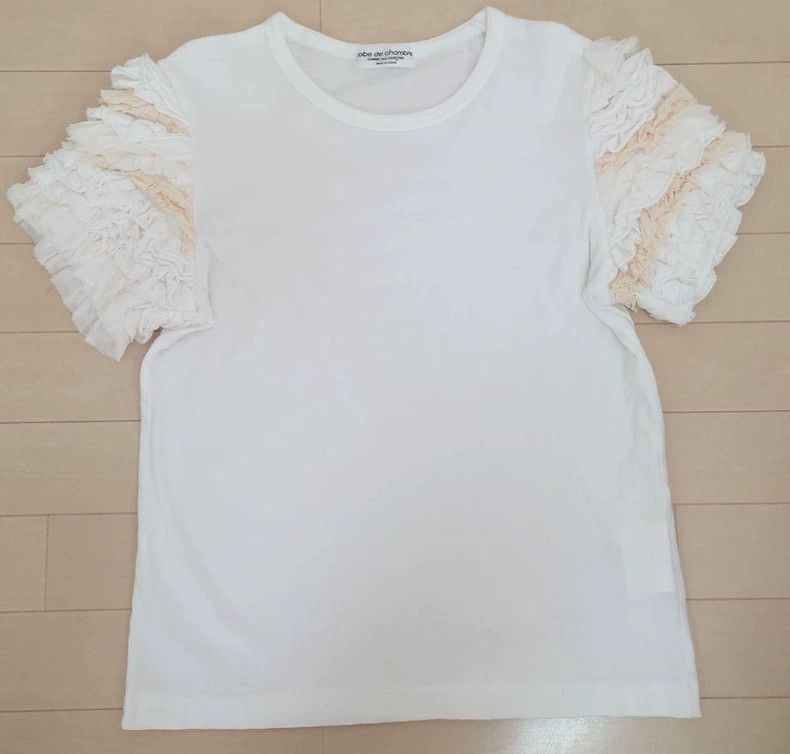 Comme Des Garcons Ruffled sleeve top 2503-Nextarrow