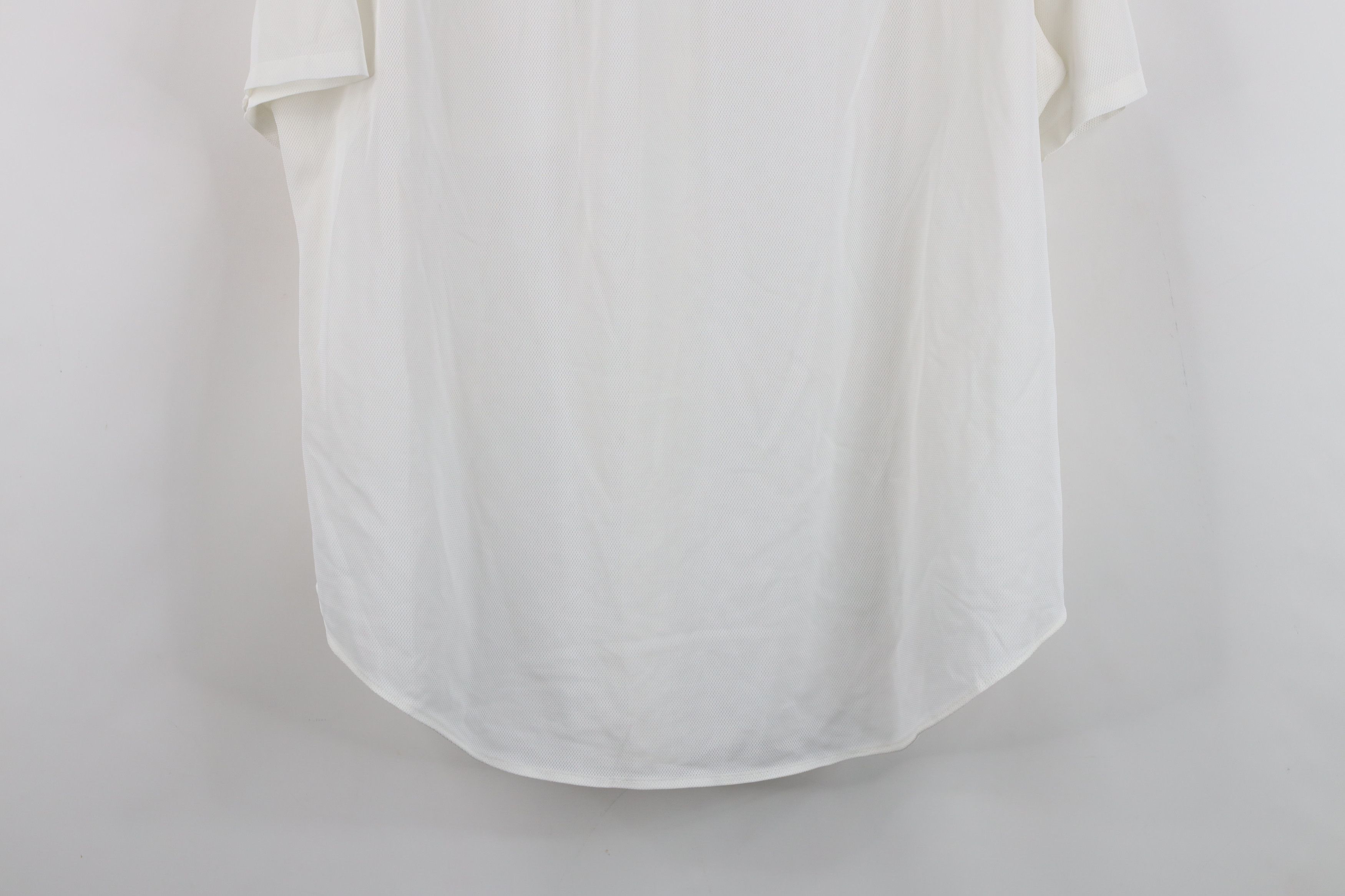 Vintage Vintage 70s Streetwear Knit Collared Button Shirt White Size US XL / EU 56 / 4 - 13 Thumbnail