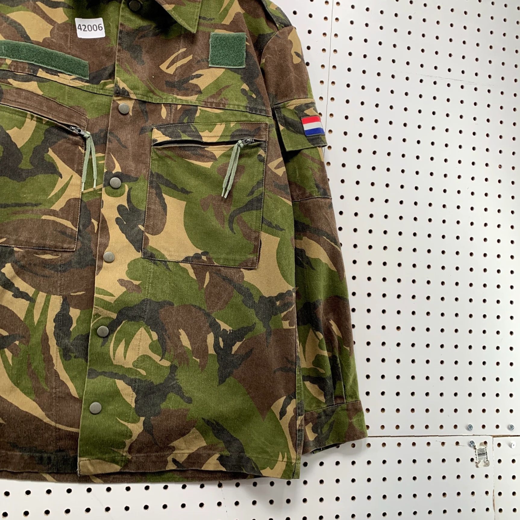Vintage VINTAGE Army Military Jacket Adults Large Green Camouflage Canvas 21x29 Outdoors Camouflage Clothing Size US L / EU 52-54 / 3 - 6 Thumbnail