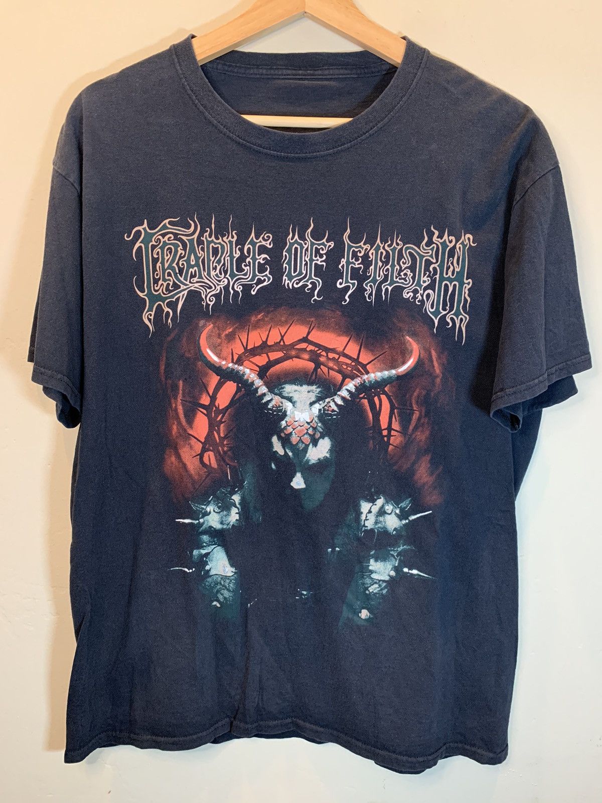 Band Tees × Vintage *RARE* Vintage Cradle Of Filth Embrace Not Fear Band T-Shirt Size US L / EU 52-54 / 3 - 1 Thumbnail