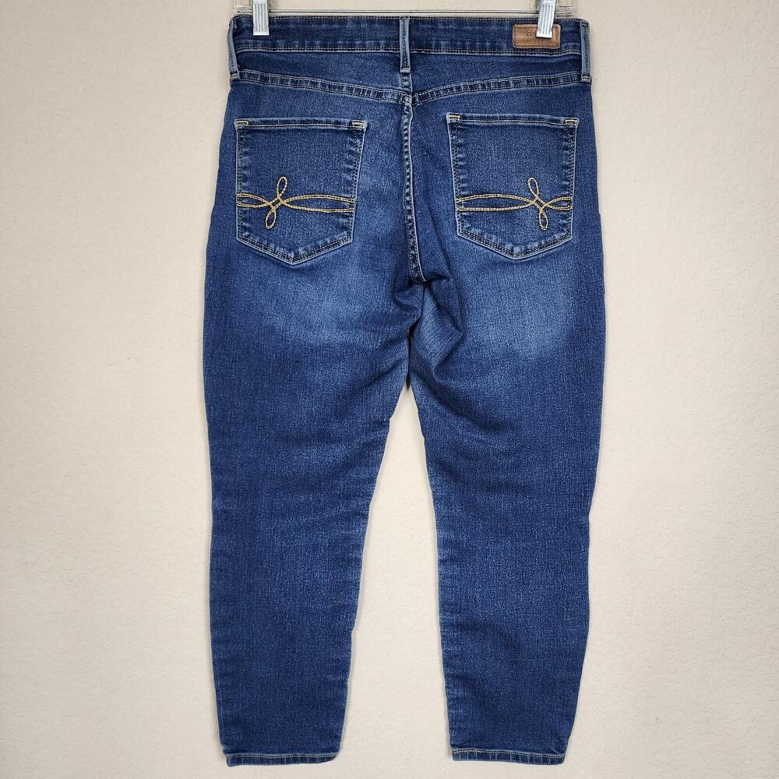 Levi's Levi's Size 28 Denim Denizen Capris Size 28" / US 6 / IT 42 - 2 Thumbnail
