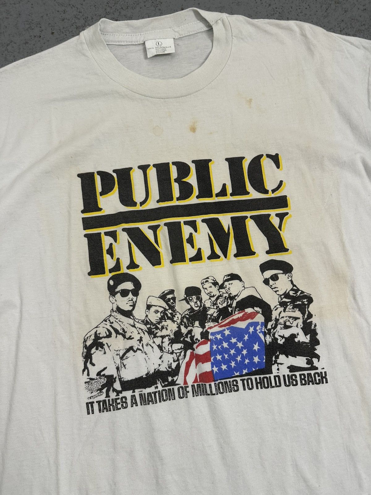 Band Tees Vintage Public Enemy It Takes A Nation Of Millions Band Tee Size US L / EU 52-54 / 3 - 6 Thumbnail