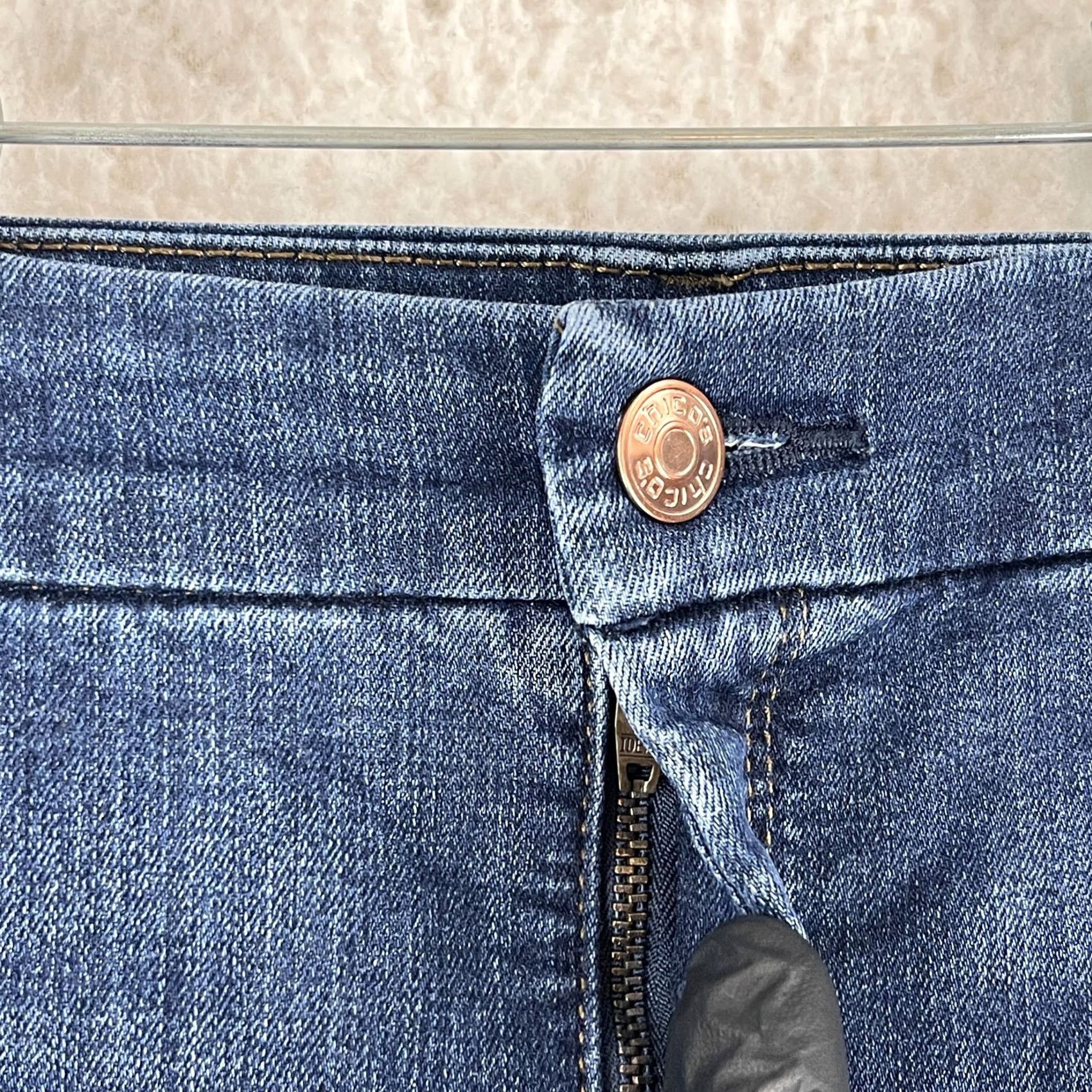 Vintage Chico's Jeans Womens Size 8 Blue Straight Leg Mid Rise So Slimming Denim Stretch Pockets Classic 5-Pocket Design Size 30" / US 8 / IT 44 - 5 Thumbnail