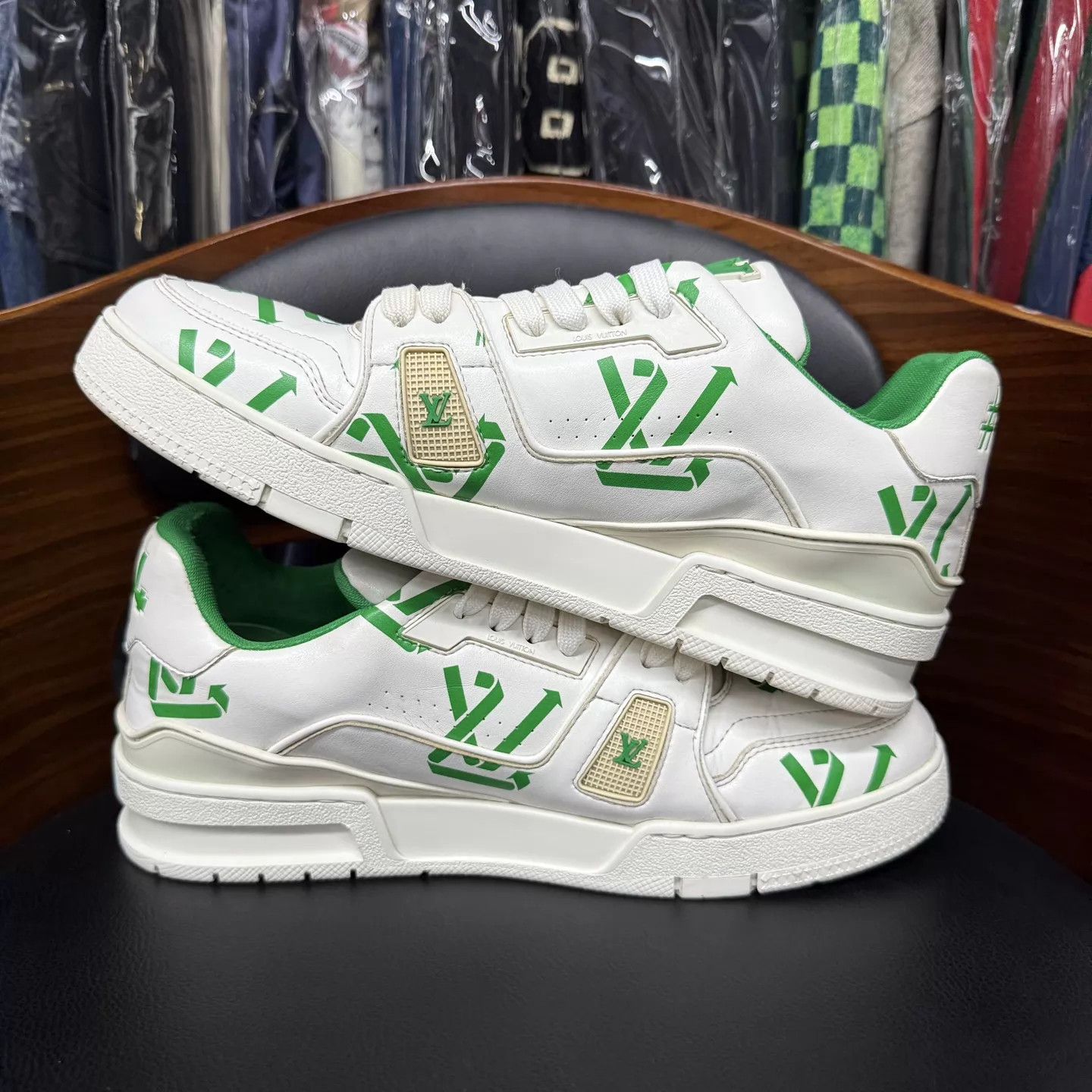 Louis Vuitton LV Trainer White Green Full Print 7/41 Lightly Used Size US 8 / EU 41 - 7 Thumbnail