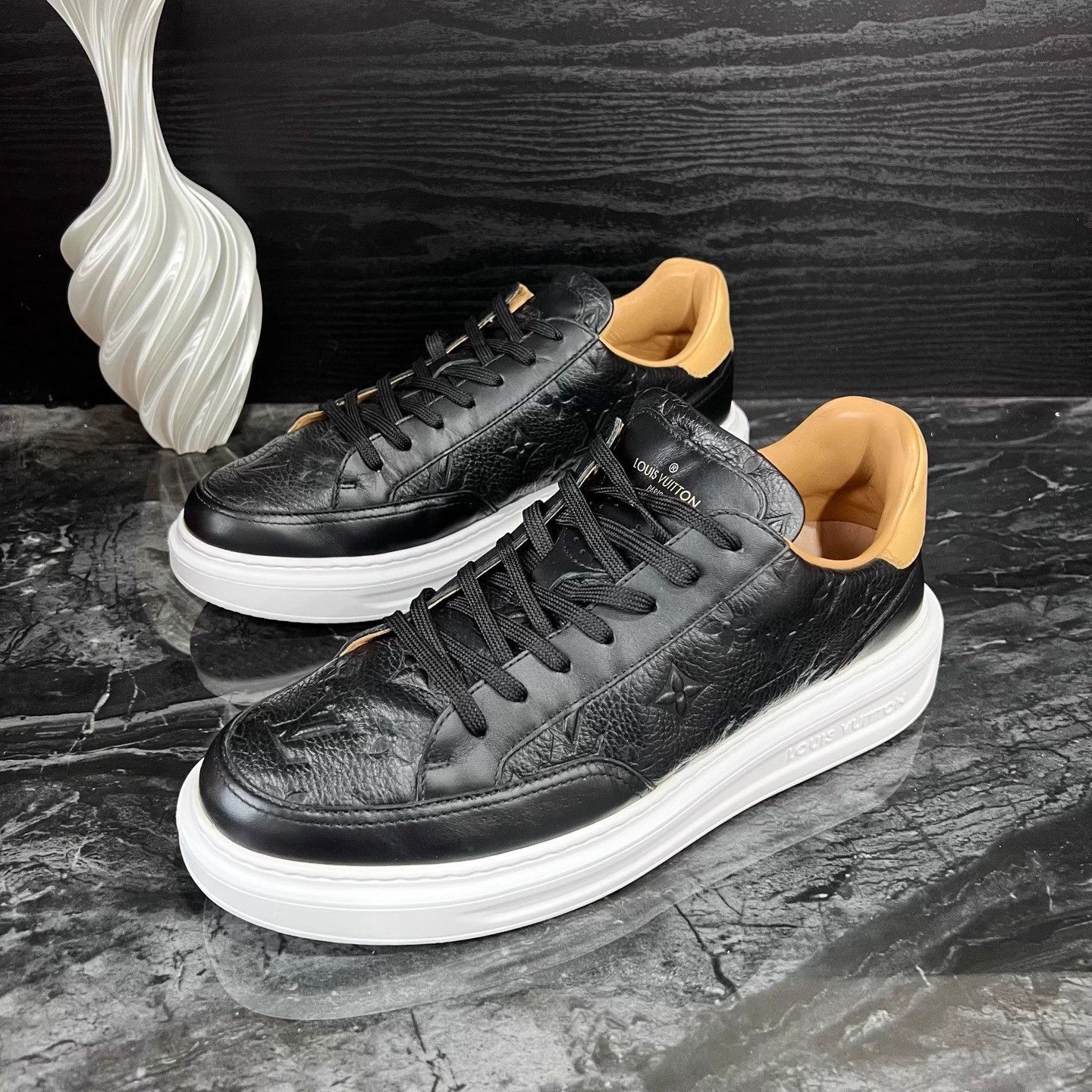 Louis Vuitton 1167 mint black & white embossed platform 42 shoes Size US 9 / EU 42 - 1 Thumbnail