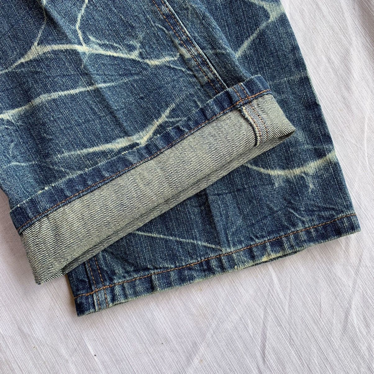 If Six Was Nine × Japanese Brand × Le Grande Bleu (L.G.B.) Nylaus distressed mud wash glitter print flared denim pants Size US 31 - 9 Thumbnail