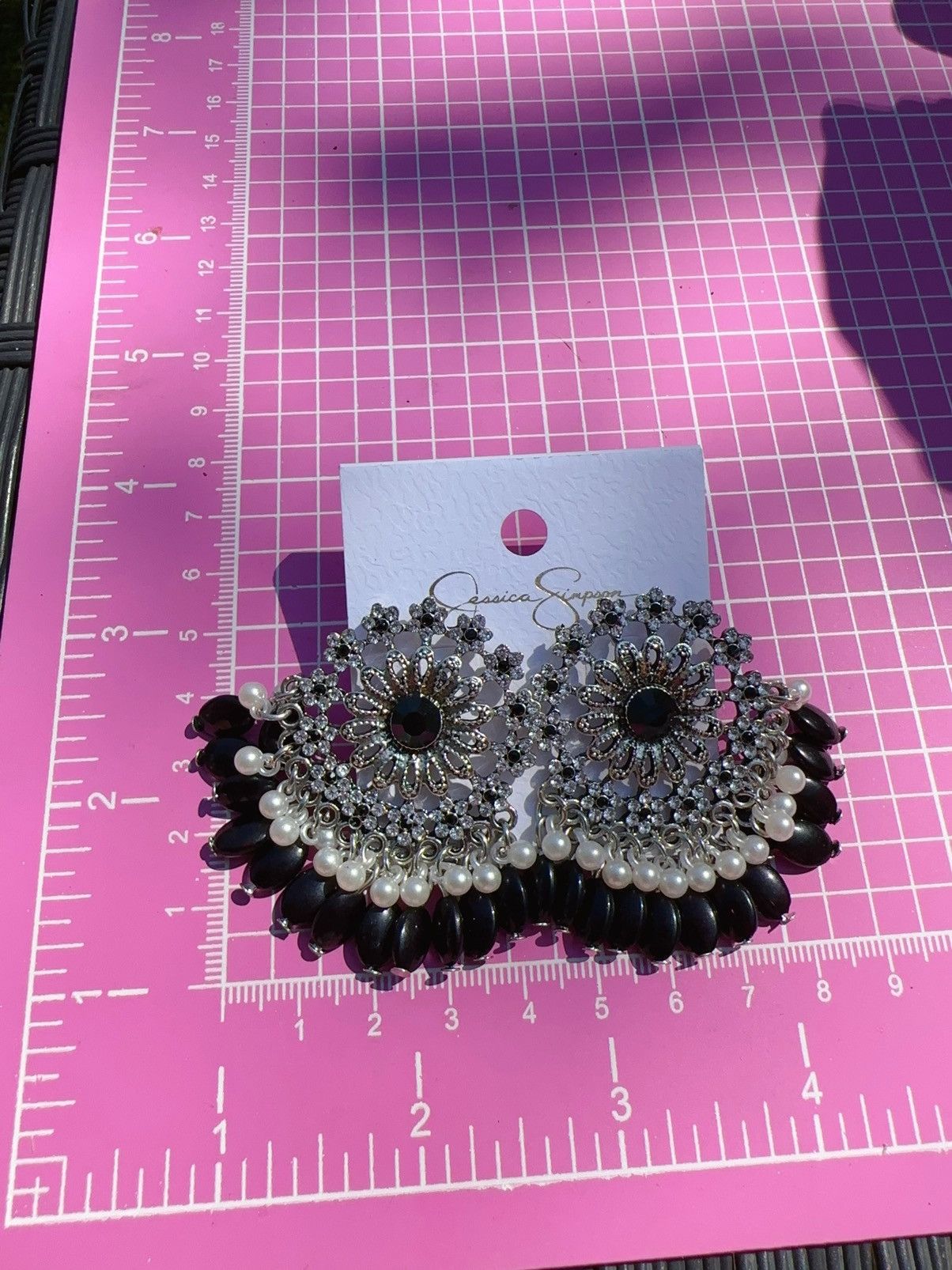 Jessica Simpson Jessica Simpson silver diamond paved flowers wreath black Size ONE SIZE - 5 Thumbnail