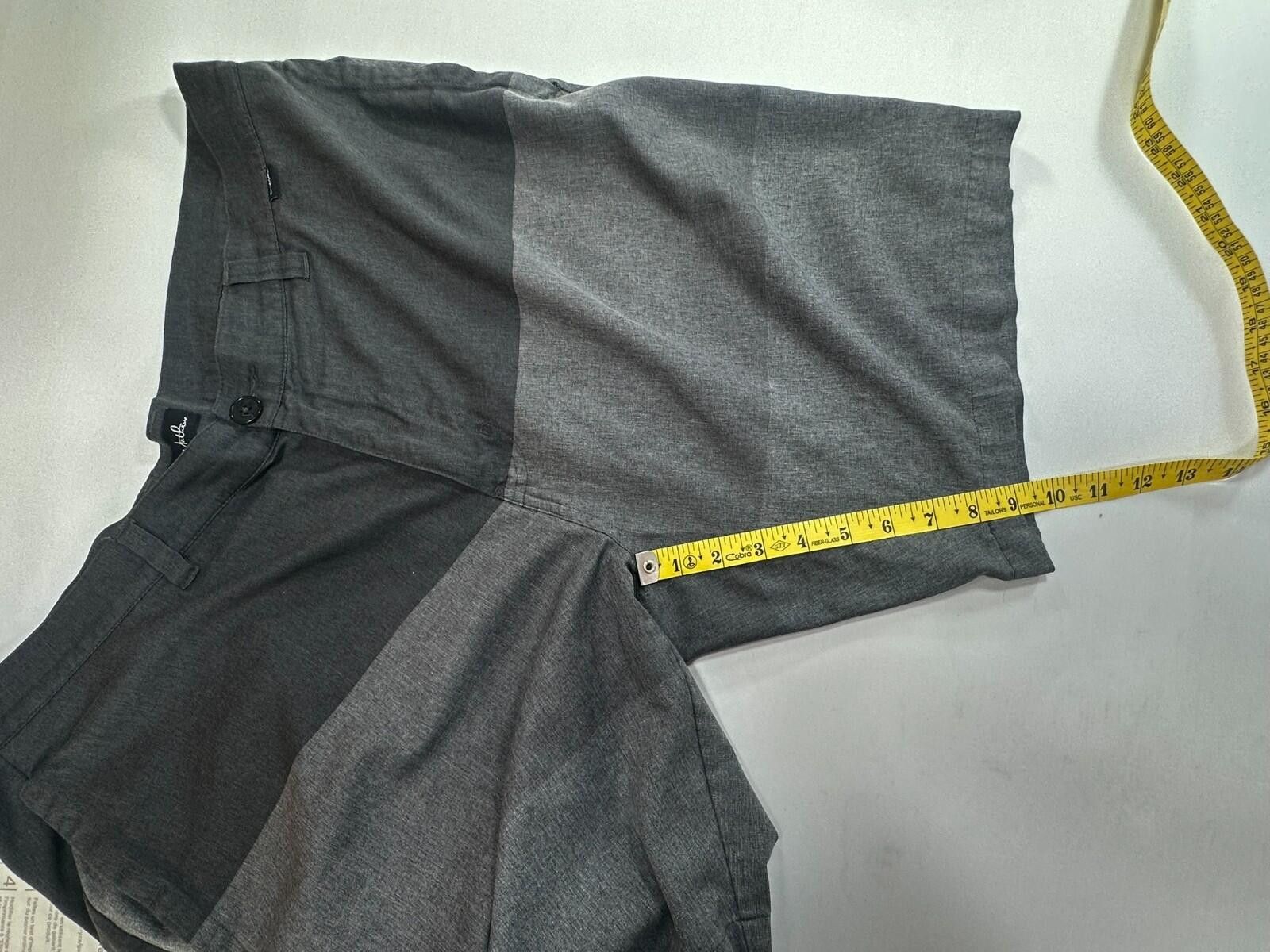 TravisMathew Travis Mathew Flat Athletic Chino Shorts Black/Gray Mens 38 Size US 38 / EU 54 - 7 Thumbnail