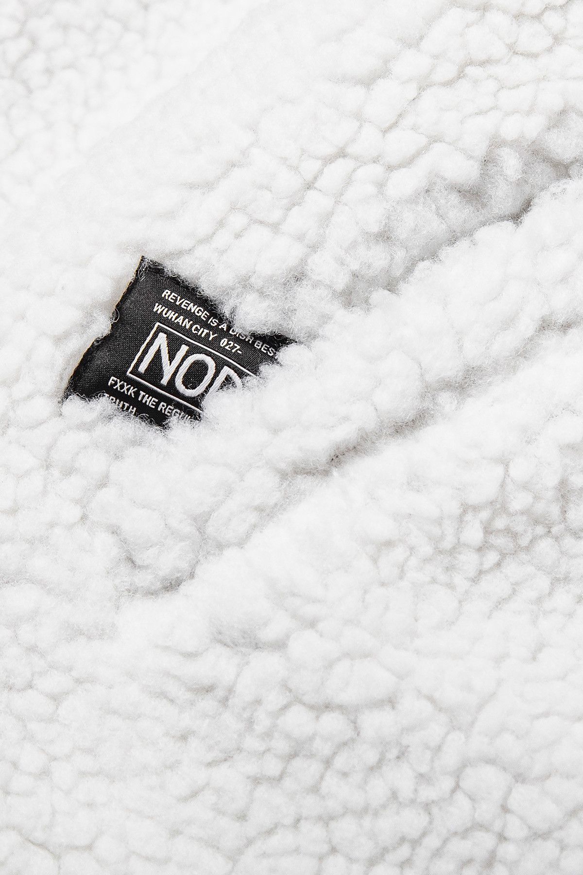 Japanese Brand Nodot: Bebber Fleece NOD Embroidery White Coat Large Size US L / EU 52-54 / 3 - 8 Thumbnail